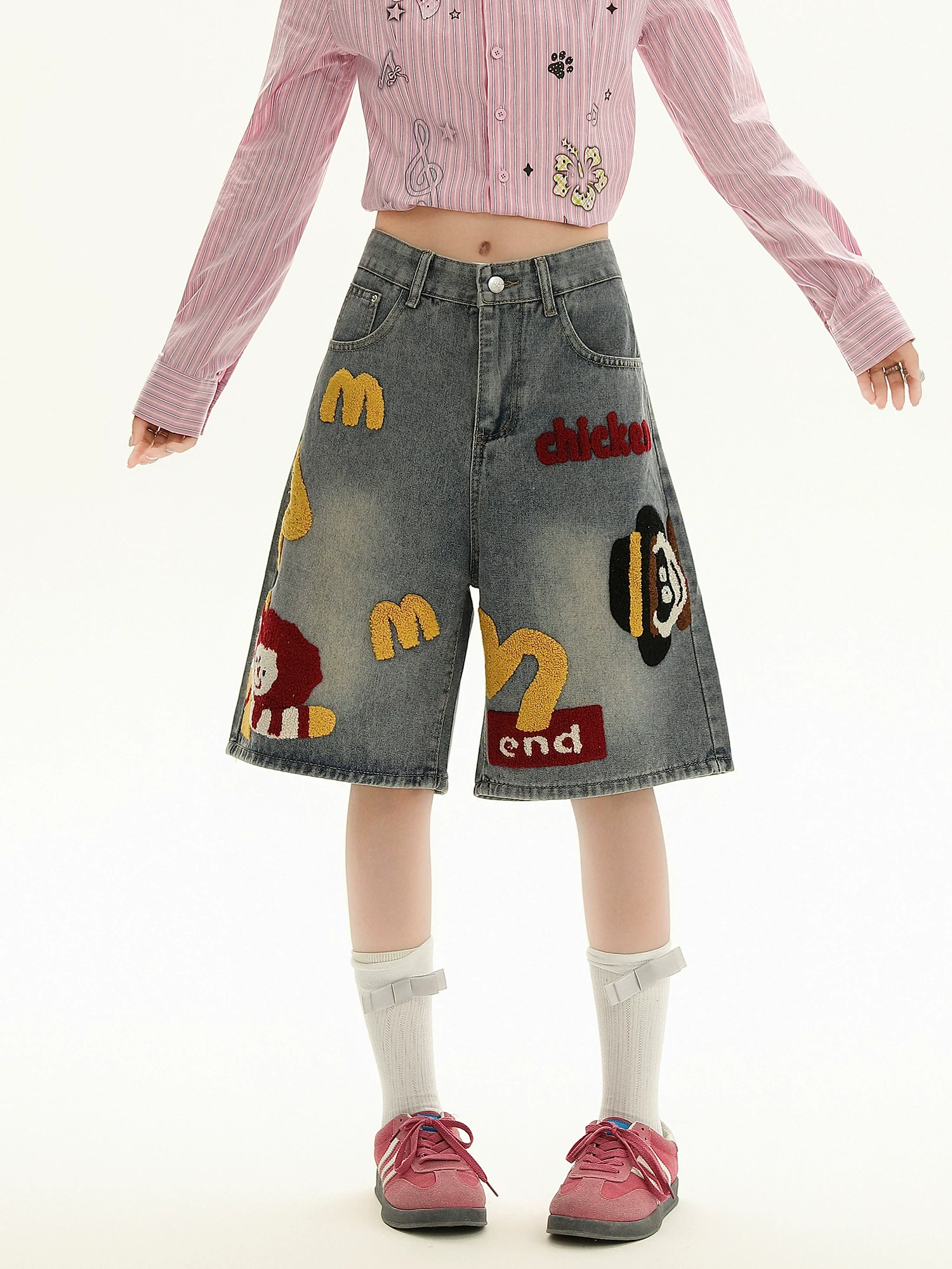 Bulu Biscuit American Retro Fun Khăn thêu quần short denim dành cho nữ, thiết kế mùa hè Quần ống rộng năm điểm.