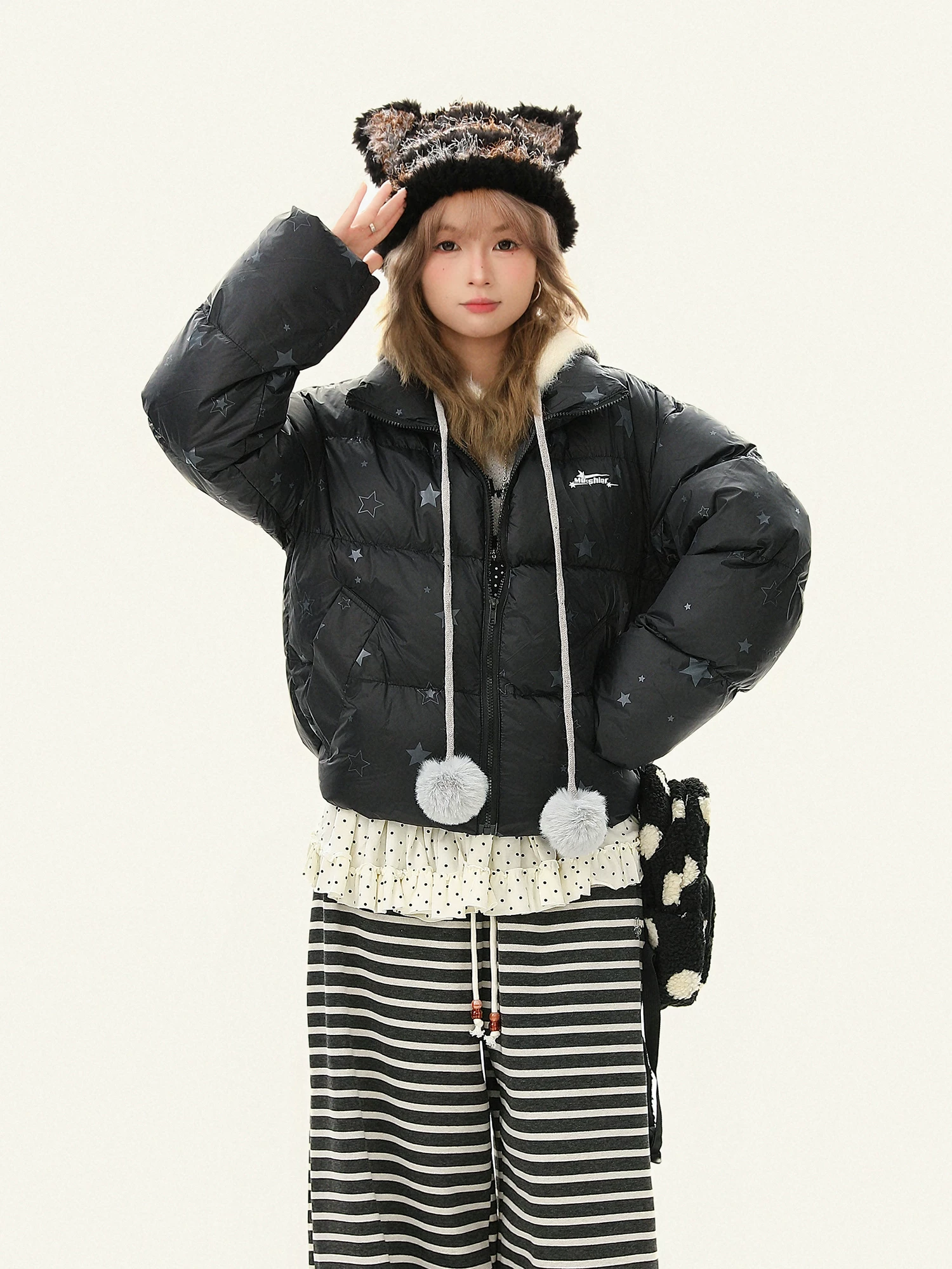 Áo khoác cotton cổ đứng in hình ngôi sao phong cách retro của Mỹ dành cho nữ, áo khoác cotton ấm áp mùa đông, áo khoác phao dáng rộng.