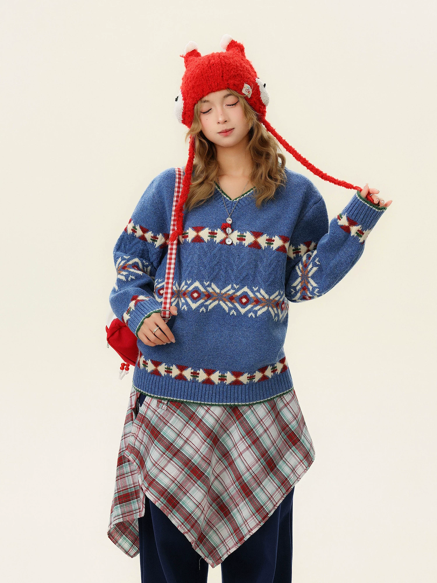 Áo len cổ chữ V Bulu Biscuit retro Fair Isle dành cho nữ, phong cách nhẹ nhàng mùa thu đông, áo dệt kim dáng rộng và thoải mái.