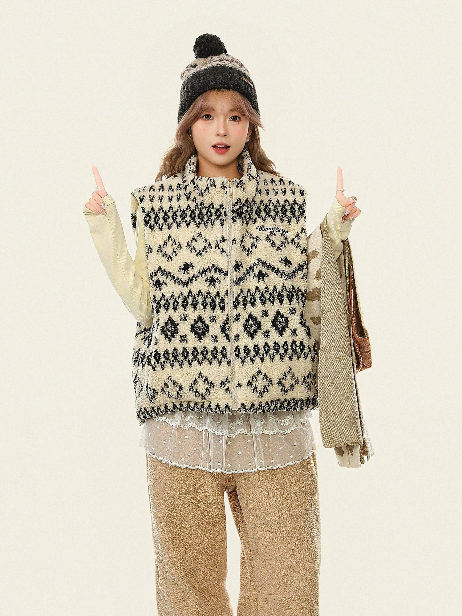 Áo khoác vest cotton nhiều lớp bằng len cừu họa tiết Fair Isle dành cho nữ, áo khoác cotton không tay ấm áp mùa đông.