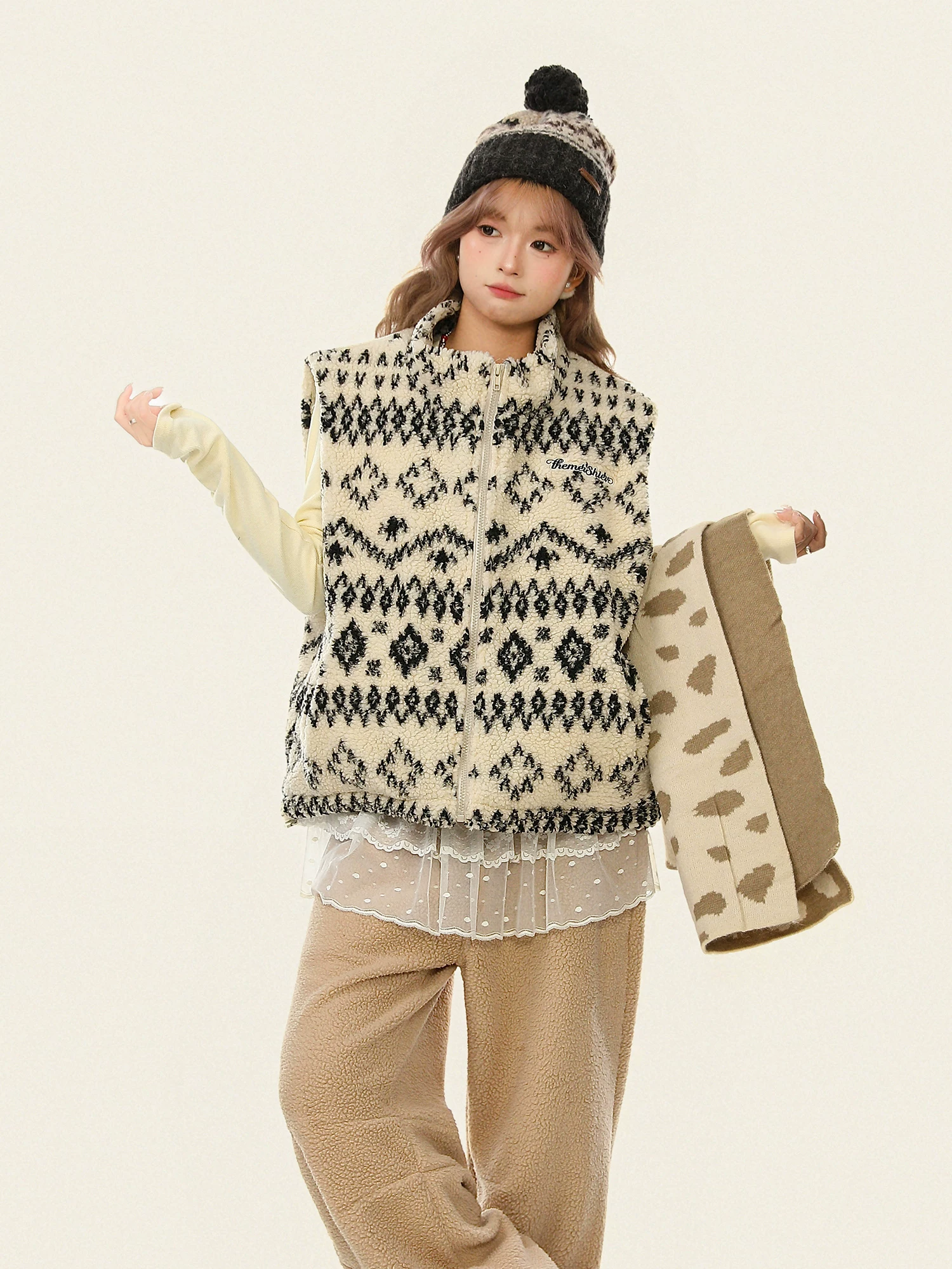 Áo khoác vest cotton nhiều lớp bằng len cừu họa tiết Fair Isle dành cho nữ, áo khoác cotton không tay ấm áp mùa đông.