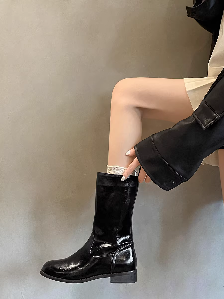 Giày bốt Martin đế xuồng cao cổ đen phong cách retro dành cho nữ, mẫu mới thu đông 2025 kiểu Anh, chiều cao đến giữa bắp chân.