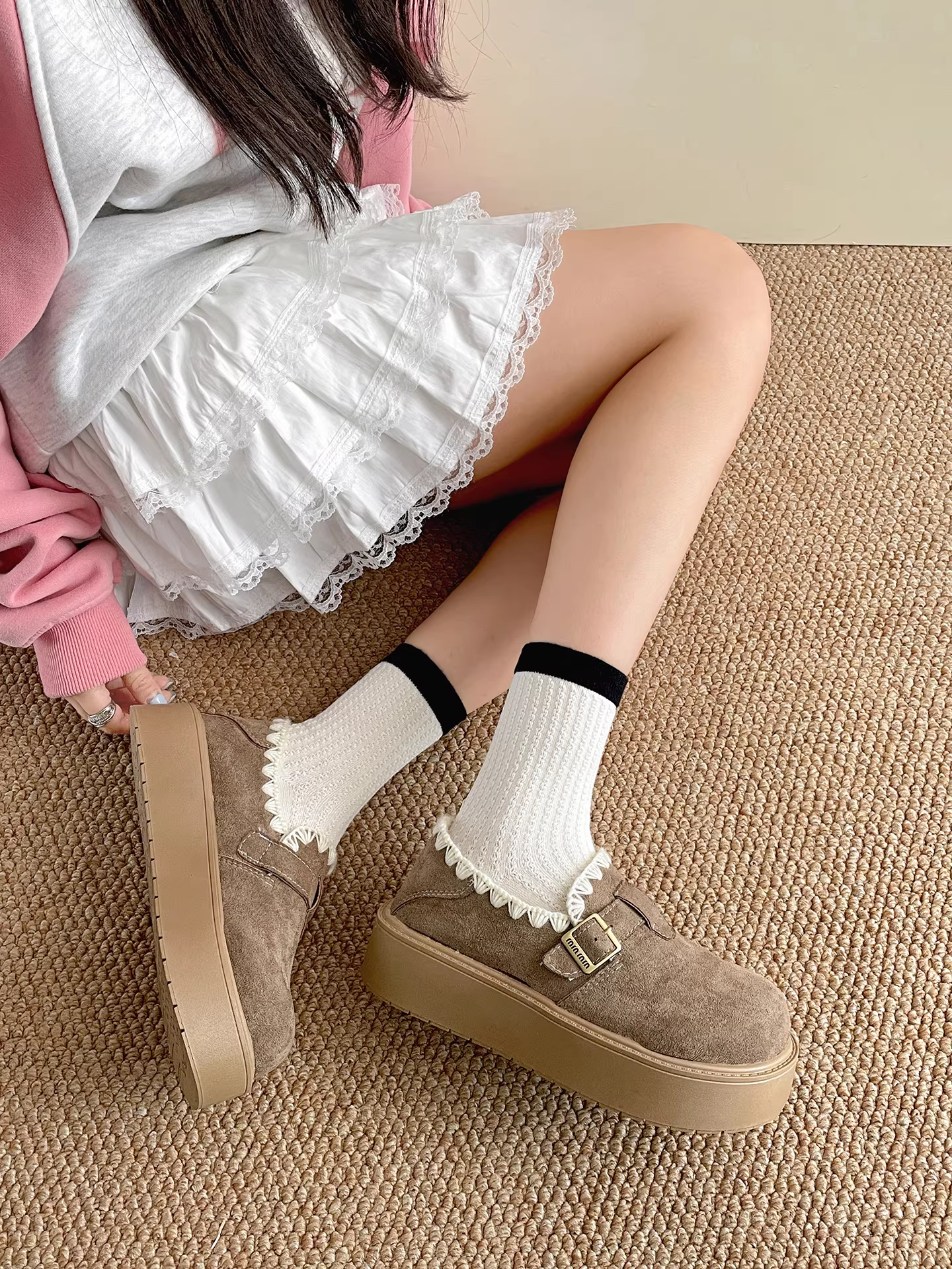 Giày Birkenstock đế dày, kiểu cổ điển, che kín mắt cá chân dành cho nữ, phong cách thu mới 2025, phối cùng chân váy, đế mềm tăng chiều cao.