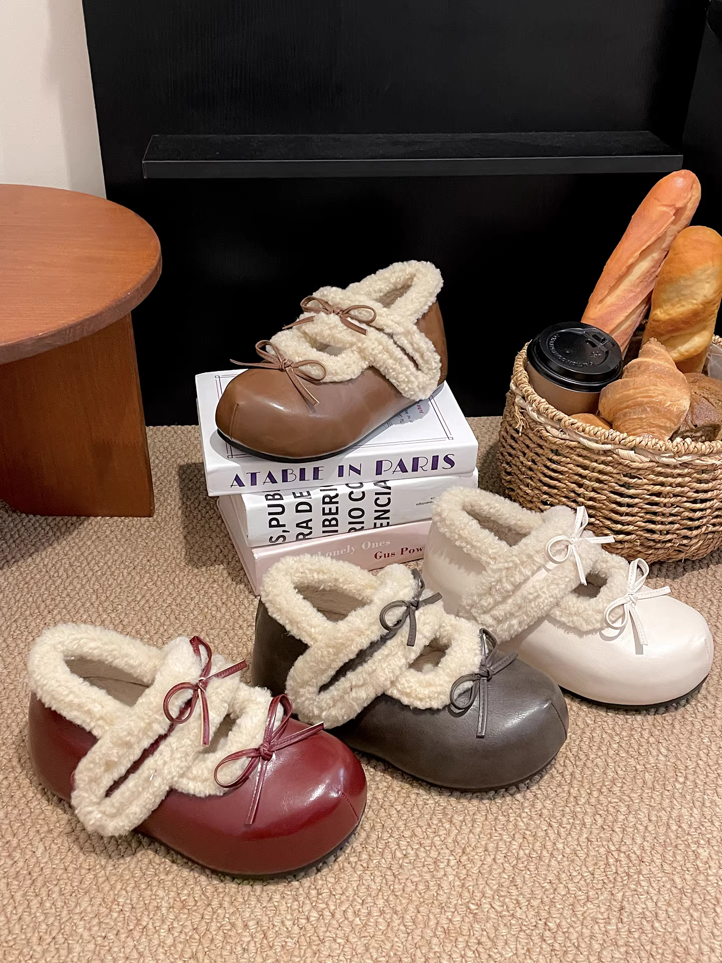 Giày Birkenstock đế dày cổ điển dành cho nữ 2025, giày mùa đông mới dày dặn, ấm áp, tăng chiều cao, lót lông bông.