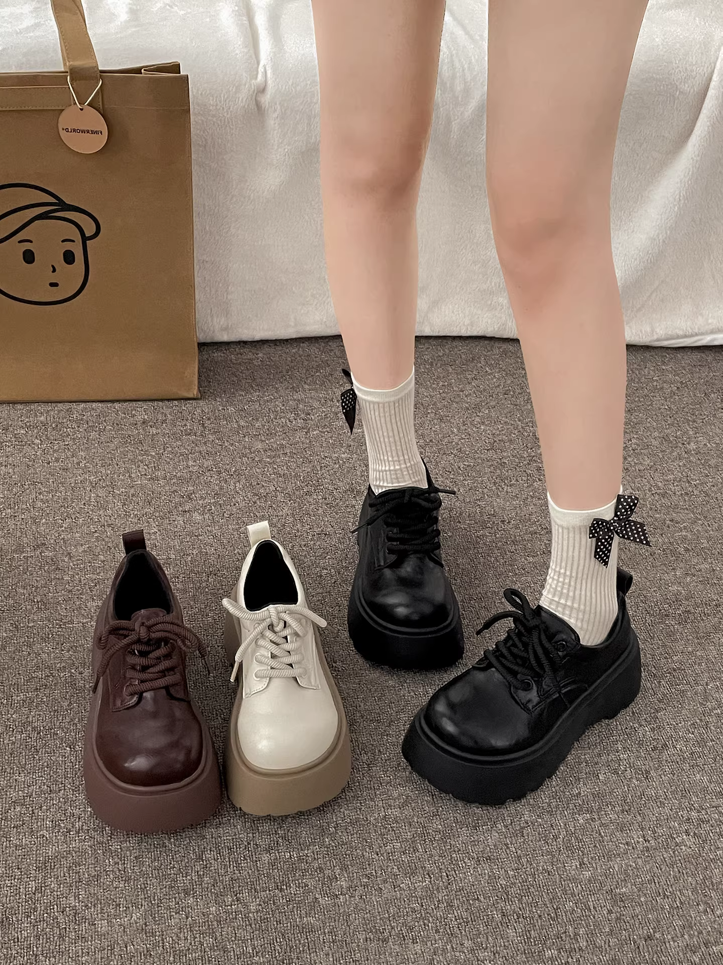 Giày da đế dày kiểu Anh đen dành cho nữ, mẫu mới thu đông 2025, đa năng phối chân váy, giày Mary Jane mũi tròn tăng chiều cao.