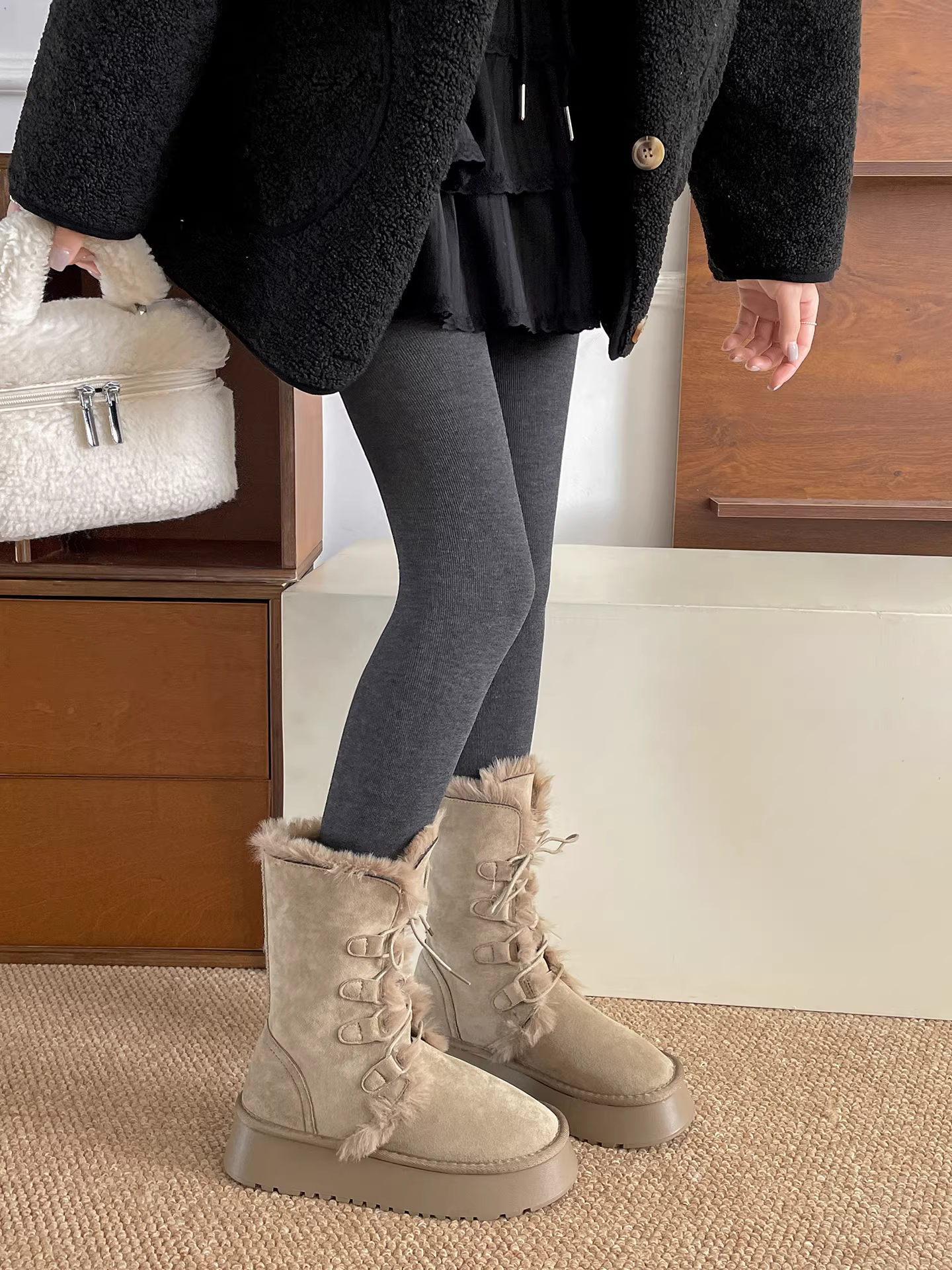 Giày bốt đi tuyết đế dày chống trượt phong cách Đông Bắc dành cho nữ 2025 Giày cotton đế mềm giữ ấm mùa đông mới kiểu Birkenstock