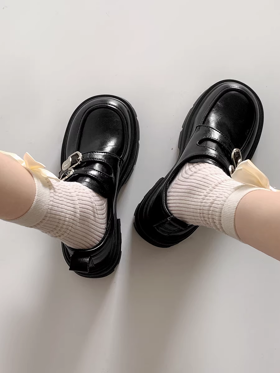 Giày da đế dày kiểu Anh cổ điển màu đen dành cho nữ Thu Đông 2025, kiểu dáng Pháp, tăng chiều cao