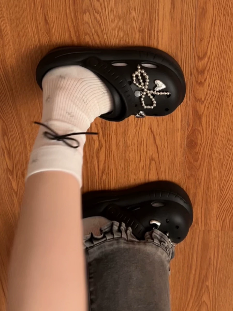 Dép nữ đế dày, mang lại cảm giác thoải mái vượt trội, mẫu mới hè 2025, dép kín mũi đa năng để đi ngoài trời.