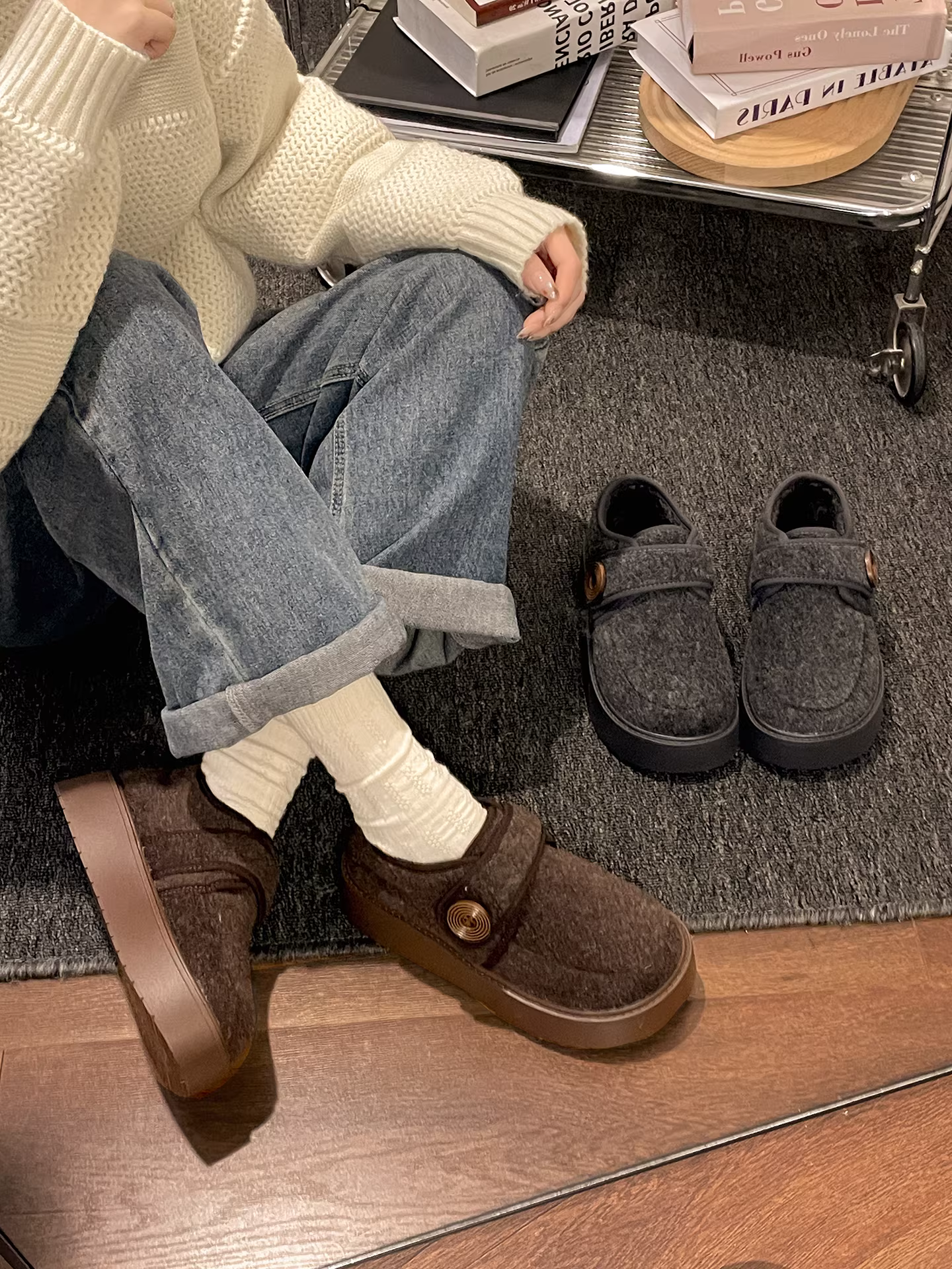 Giày Birkenstock nhung đế dày kiểu Pháp cổ điển, cỡ nhỏ dành cho nữ, mẫu mới mùa đông 2025, giữ ấm, chống trơn trượt, lót bông