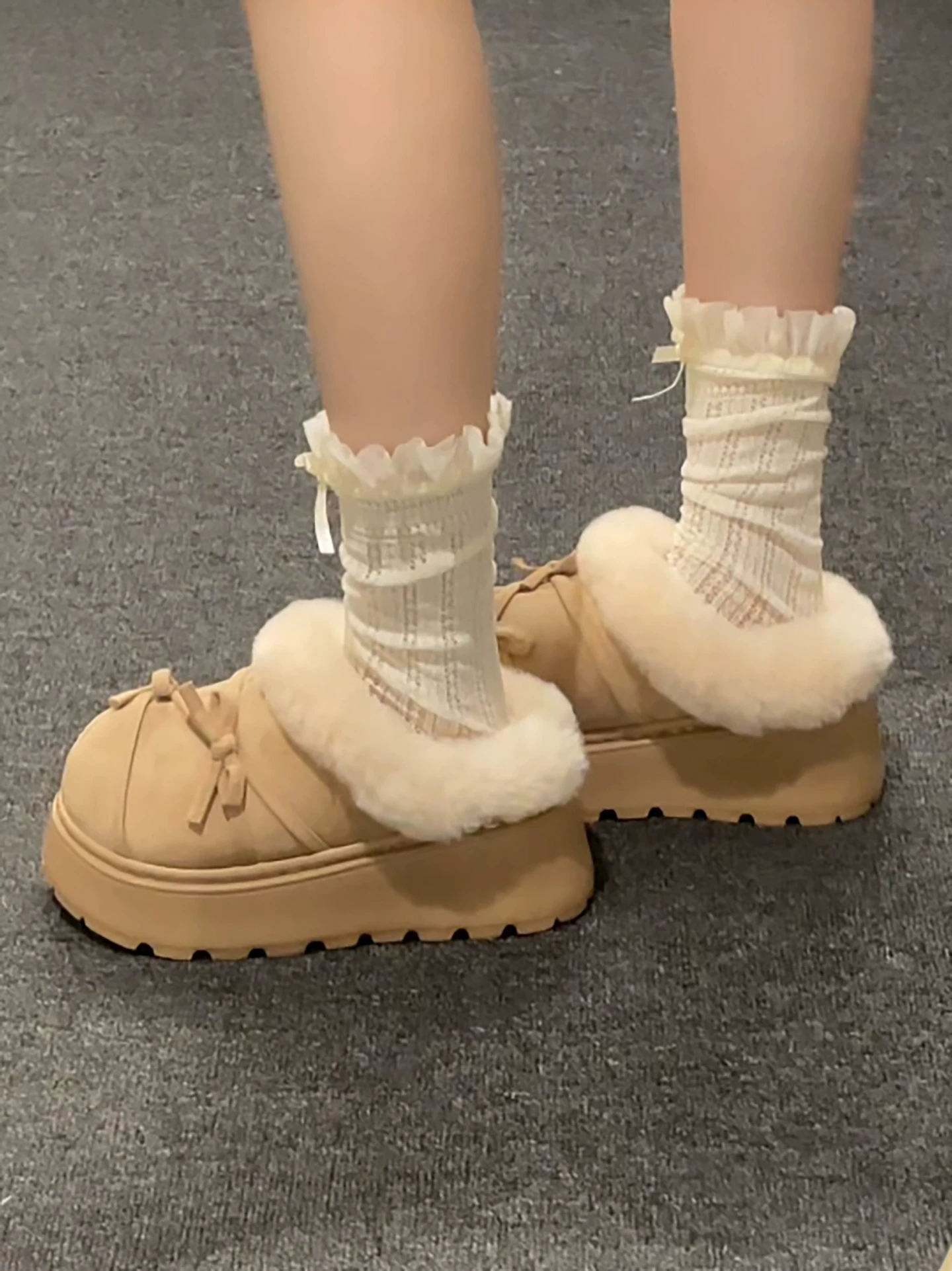 Dép lông dày đế dày chống trơn Nanzai Southern Retro dành cho nữ, dùng ngoài trời, dép bông tăng chiều cao đa năng mùa thu đông 2025.