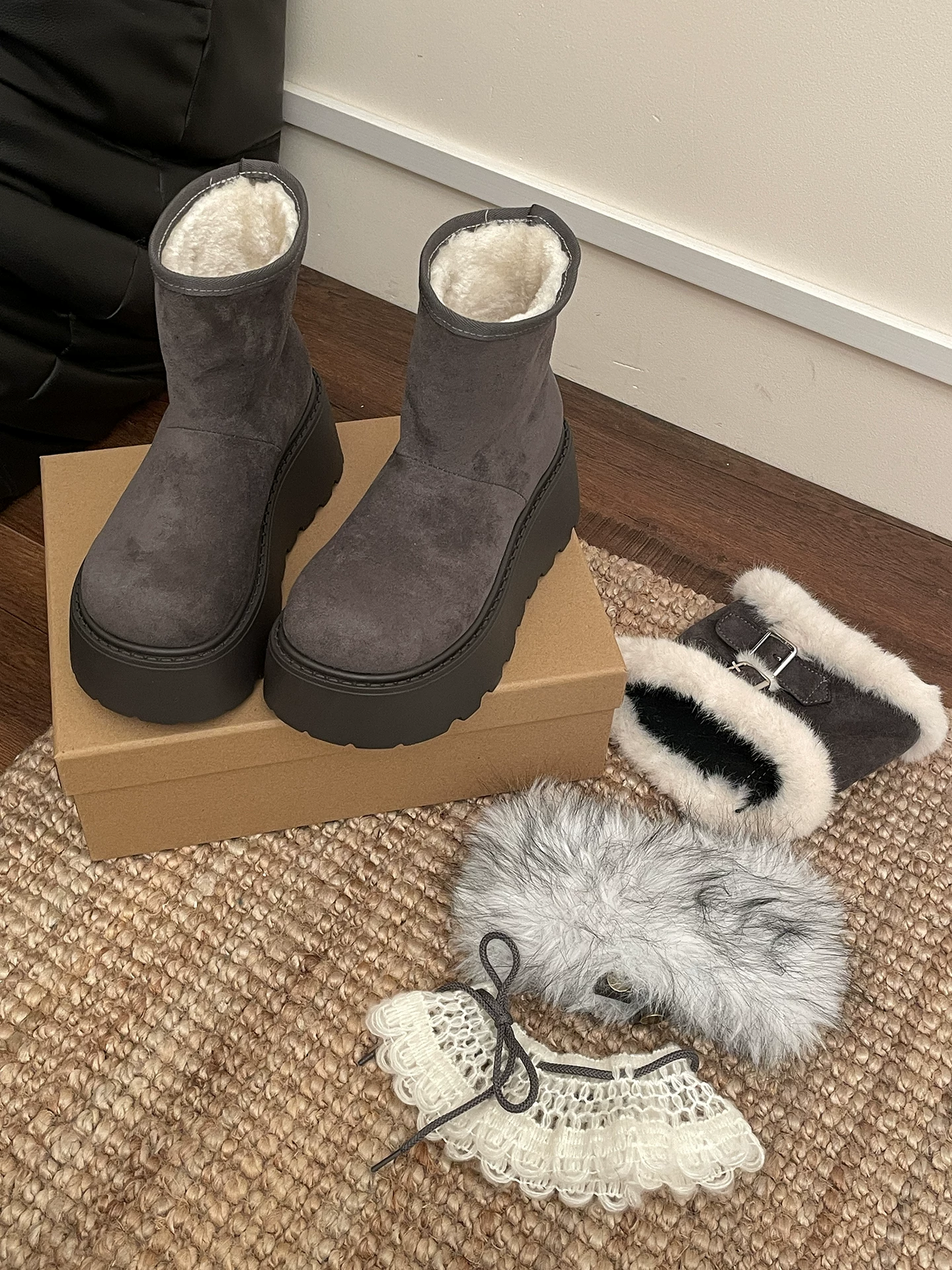 Giày bốt đi tuyết đế dày ấm áp Nan Zai Nan Fang Feier Island dành cho nữ, giày cotton dày lót lông cừu mùa đông mới năm 2025.