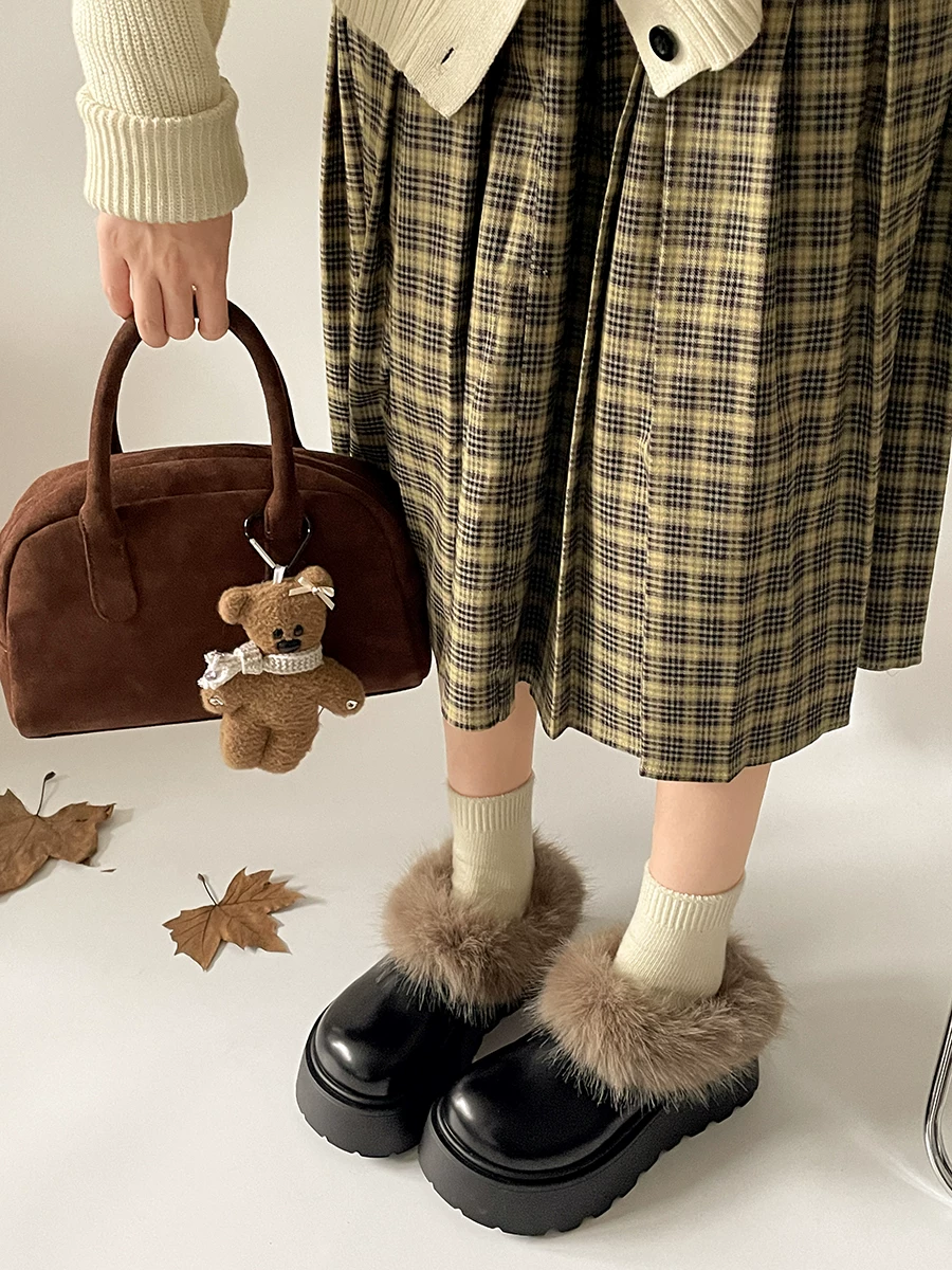 Giày bông đế dày màu nâu Nanzai Nanfang dành cho nữ, dép lông kiểu Birkenstock lót lông mùa đông mới năm 2025.