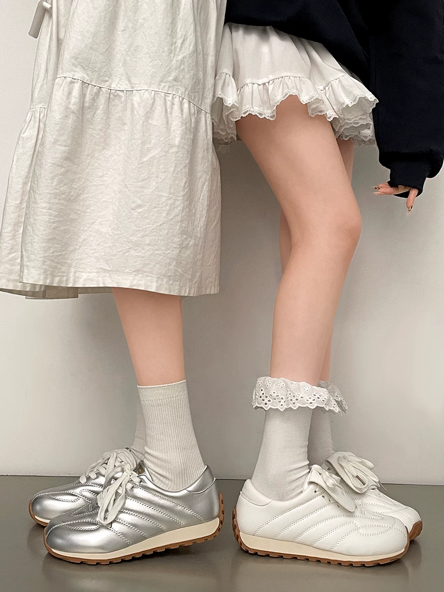 Giày thể thao Đức đế dày đa năng kiểu retro dành cho nữ, giày thể thao trắng mùa thu mới 2025, giày thể thao tăng chiều cao, giày thể thao kiểu Forrest Gump