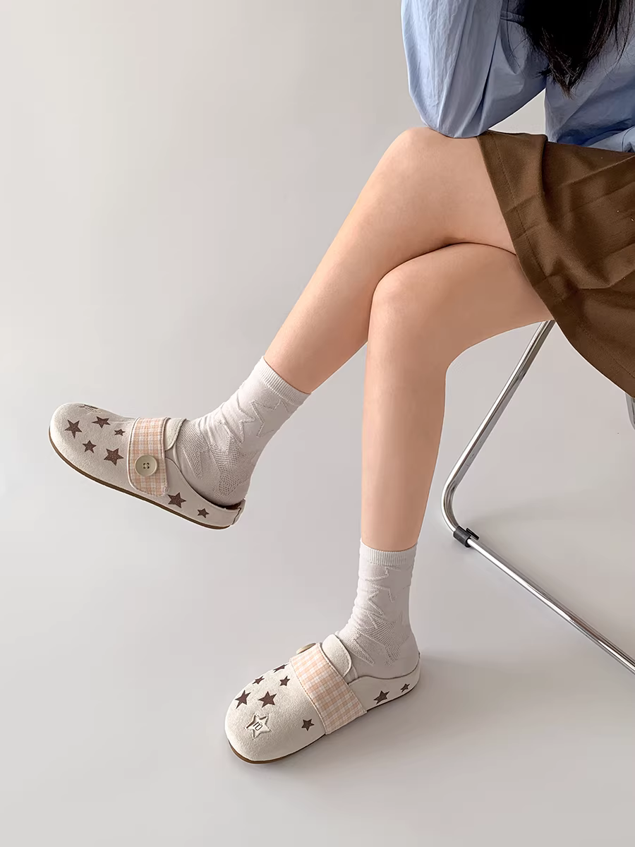 Dép nữ đế dày chống trơn kiểu cổ điển Nanzai, kiểu dáng kín mũi, thích hợp cho mùa thu, đi ngoài trời, mẫu mới 2025 phong cách Birkenstock Pháp.