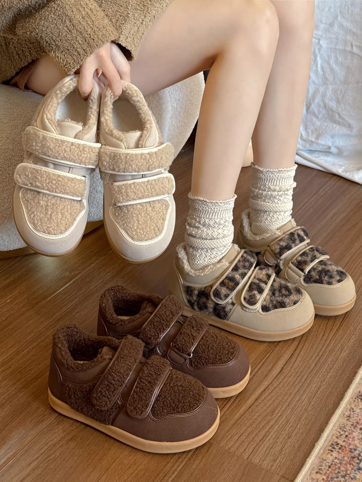 Giày bông dày giữ ấm kiểu cổ điển màu trắng đế dày dành cho nữ, mặc ngoài trời mùa đông, kiểu mới 2025, tăng chiều cao, chống trơn trượt, kiểu ủng tuyết.