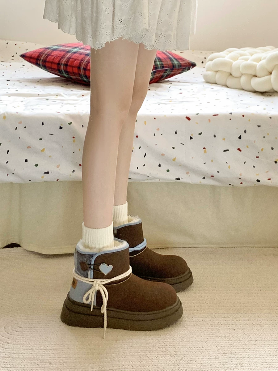 Giày bốt đi tuyết đế dày màu nâu Nam Trung Quốc dành cho nữ 2025 Giày cotton đi tuyết ấm áp lót lông cừu mùa đông mới.