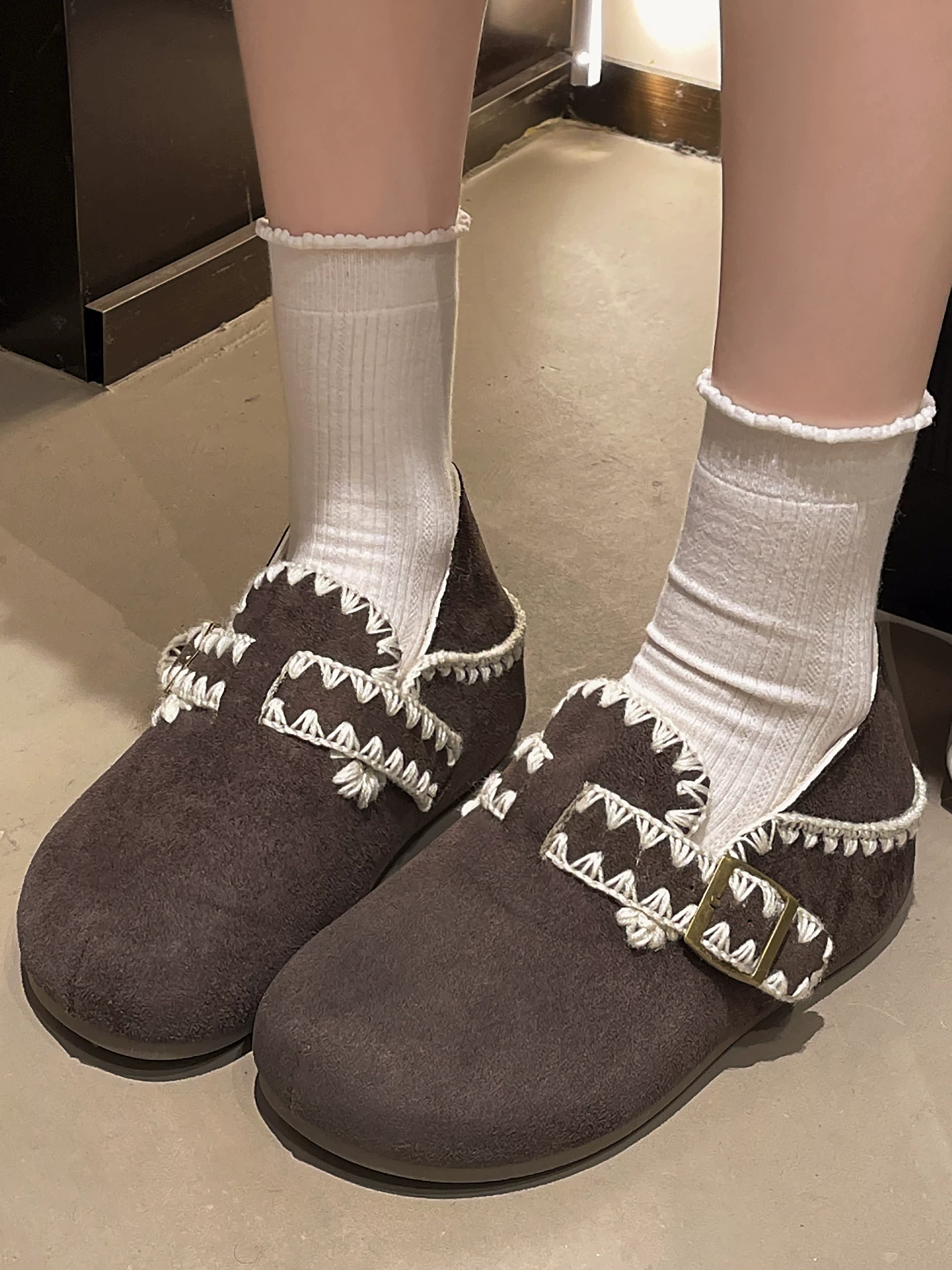 Giày Birkenstock đế dày lót lông phong cách retro miền Nam dành cho nữ 2025 giày cotton ấm áp mùa thu đông mới
