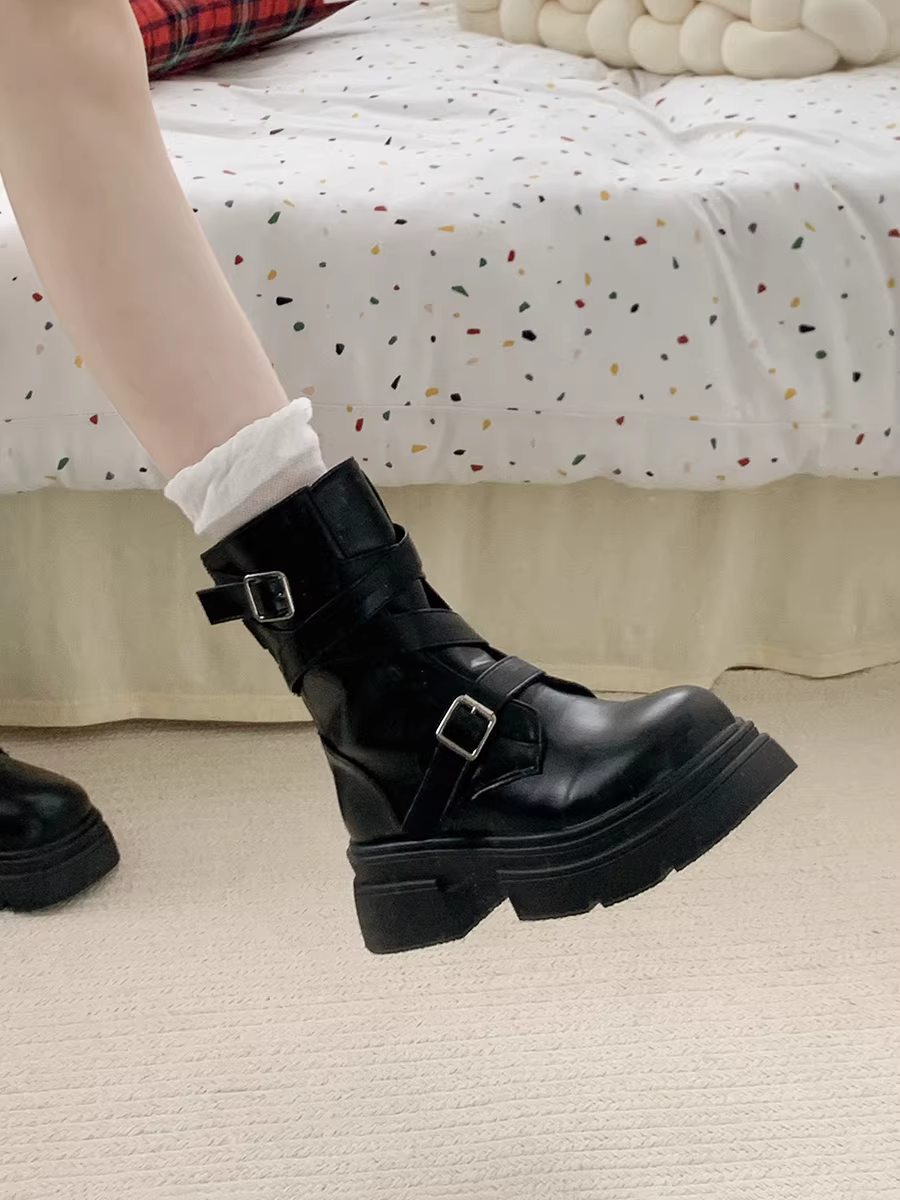 Giày bốt Martin đế dày kiểu Anh, màu nâu, kiểu dáng thon gọn, tăng chiều cao, đa năng, mùa thu đông 2025 dành cho nữ