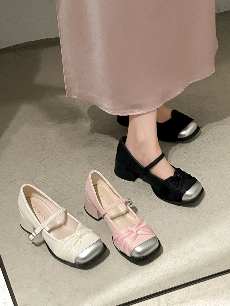 Giày cao gót đế dày kiểu tiên nữ Pháp màu trắng dành cho nữ, kiểu thu mới 2025, phù hợp với chân váy, giày Mary Jane mũi vuông.