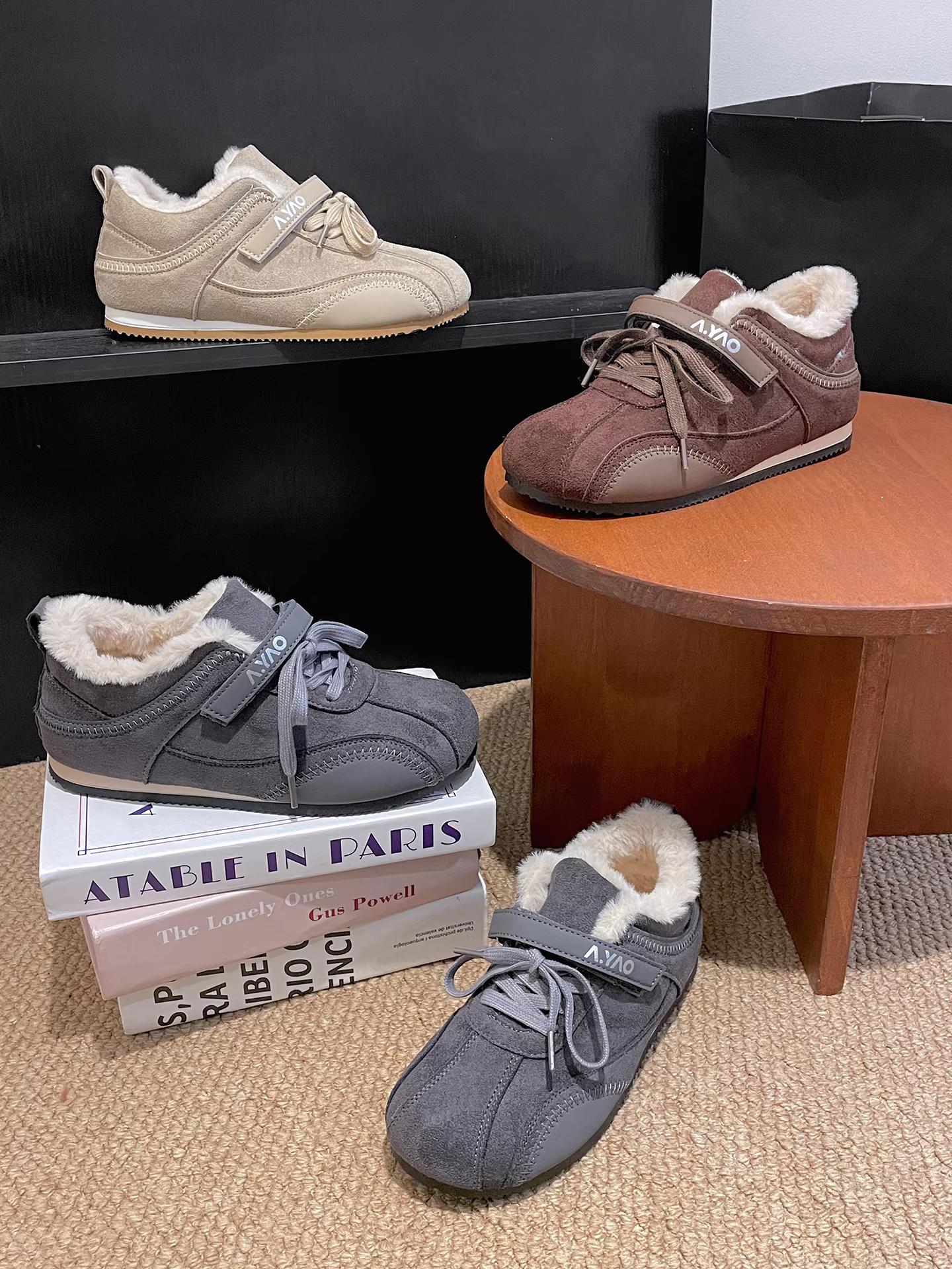 Giày nữ mùa đông đi ngoài trời đế dày, lót lông cừu giữ ấm, chống trơn trượt, kiểu dáng cổ điển Đức, tăng chiều cao ẩn, mẫu mới 2025.