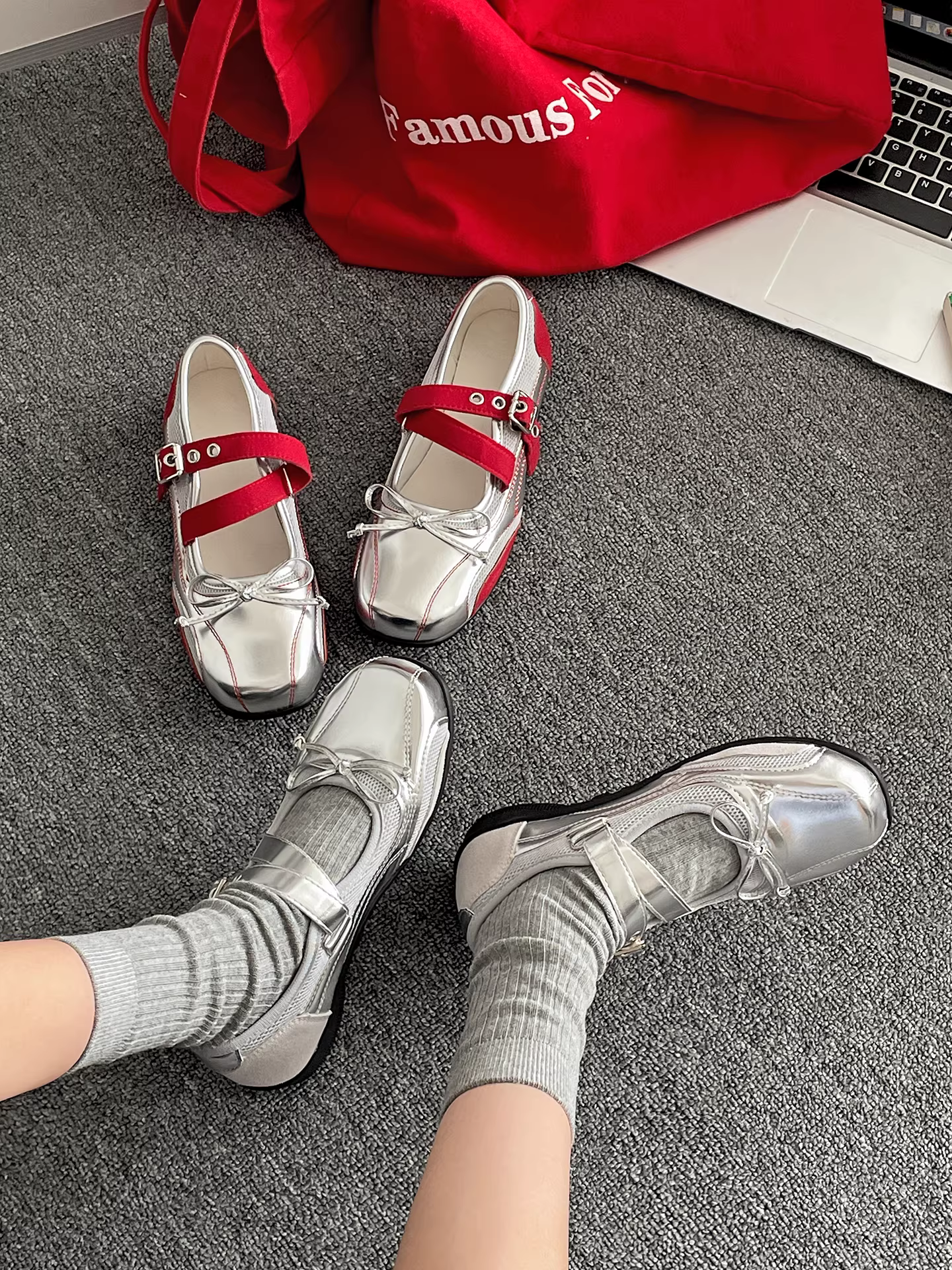 Giày bệt nữ cao cấp kiểu Pháp mũi vuông, màu bạc, kiểu mới thu 2025, thích hợp đi cùng chân váy, đế mềm kiểu Mary Jane.