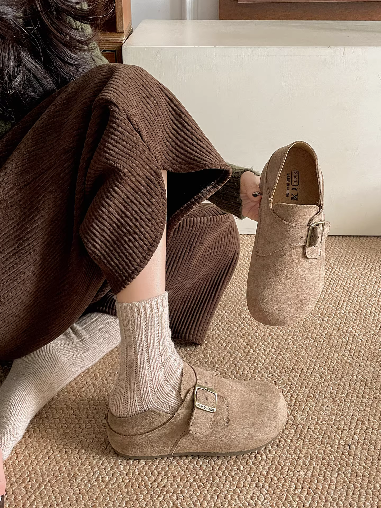 Giày Birkenstock đế dày, đế mềm, tăng chiều cao, đa năng, kiểu dáng cổ điển, hai chiều, dành cho nữ, mùa thu mới 2025.