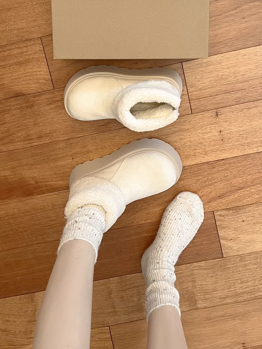 Giày bốt tuyết đế dày lót lông cừu tăng chiều cao màu trắng Đông Bắc dành cho nữ, giày cotton giữ ấm mùa đông mới năm 2025 chống trơn trượt