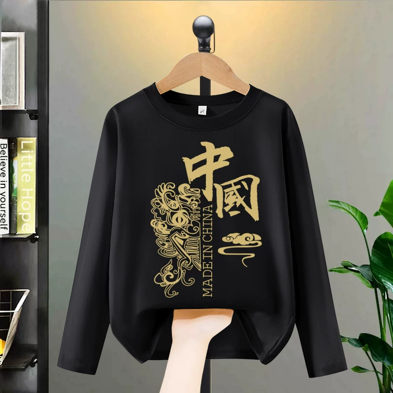 Áo thun dài tay cho bé trai, kiểu mới xuân thu 2025, xu hướng quốc gia dành cho trẻ em, áo sơ mi cotton nguyên chất cho trẻ em cỡ vừa và lớn, phong cách xuân thu hợp thời trang.