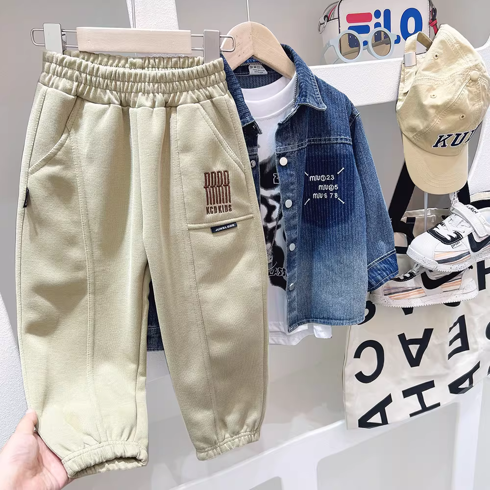 Quần thể thao trẻ em rộng rãi, kiểu dáng thường ngày, mẫu mới xuân thu 2025, quần dài mùa thu cho bé trai lớn, kiểu dáng thời trang