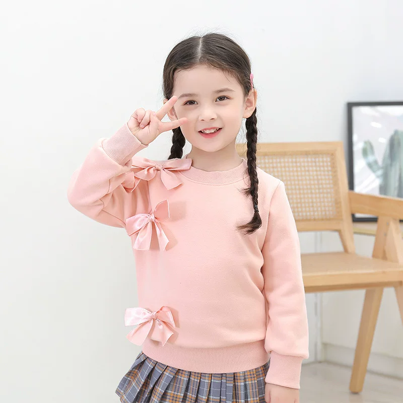 Áo len chui đầu cho bé gái, phong cách Hàn Quốc mùa xuân đông, quần áo mùa xuân dài tay lót lông cừu ấm áp thời trang cho trẻ em, áo thời trang cho bé gái và trẻ sơ sinh.