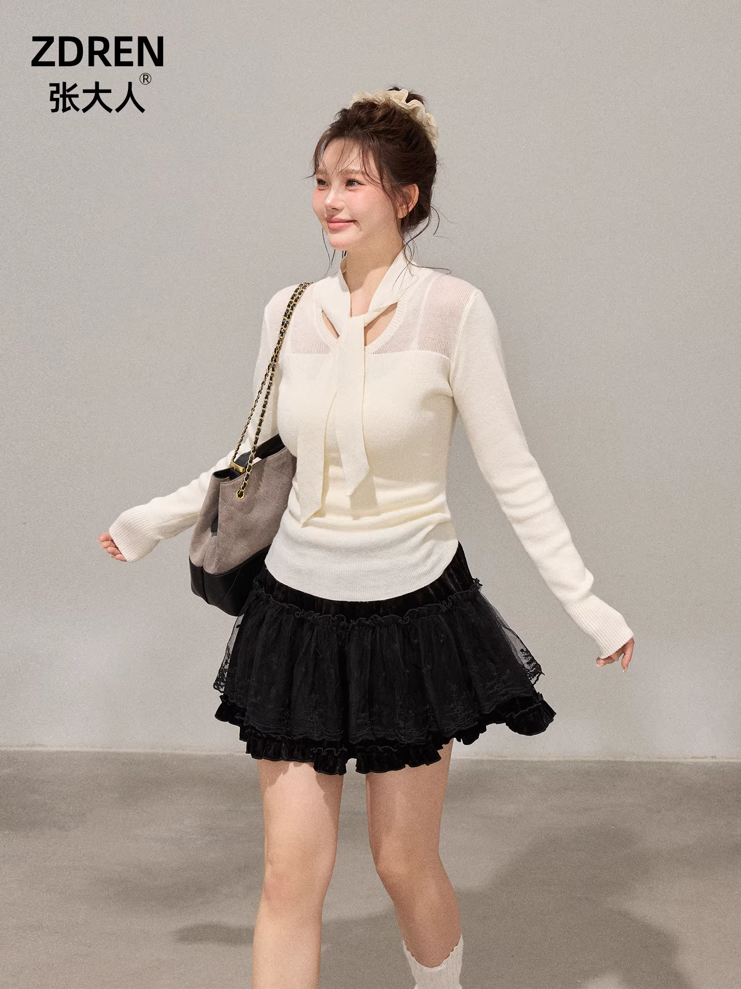 Quần áo nữ cỡ lớn dành cho người lớn, áo len dệt kim mỏng màu trắng tinh khiết kiểu Hàn Quốc, có dây buộc cổ, dành cho các cô gái mũm mĩm.