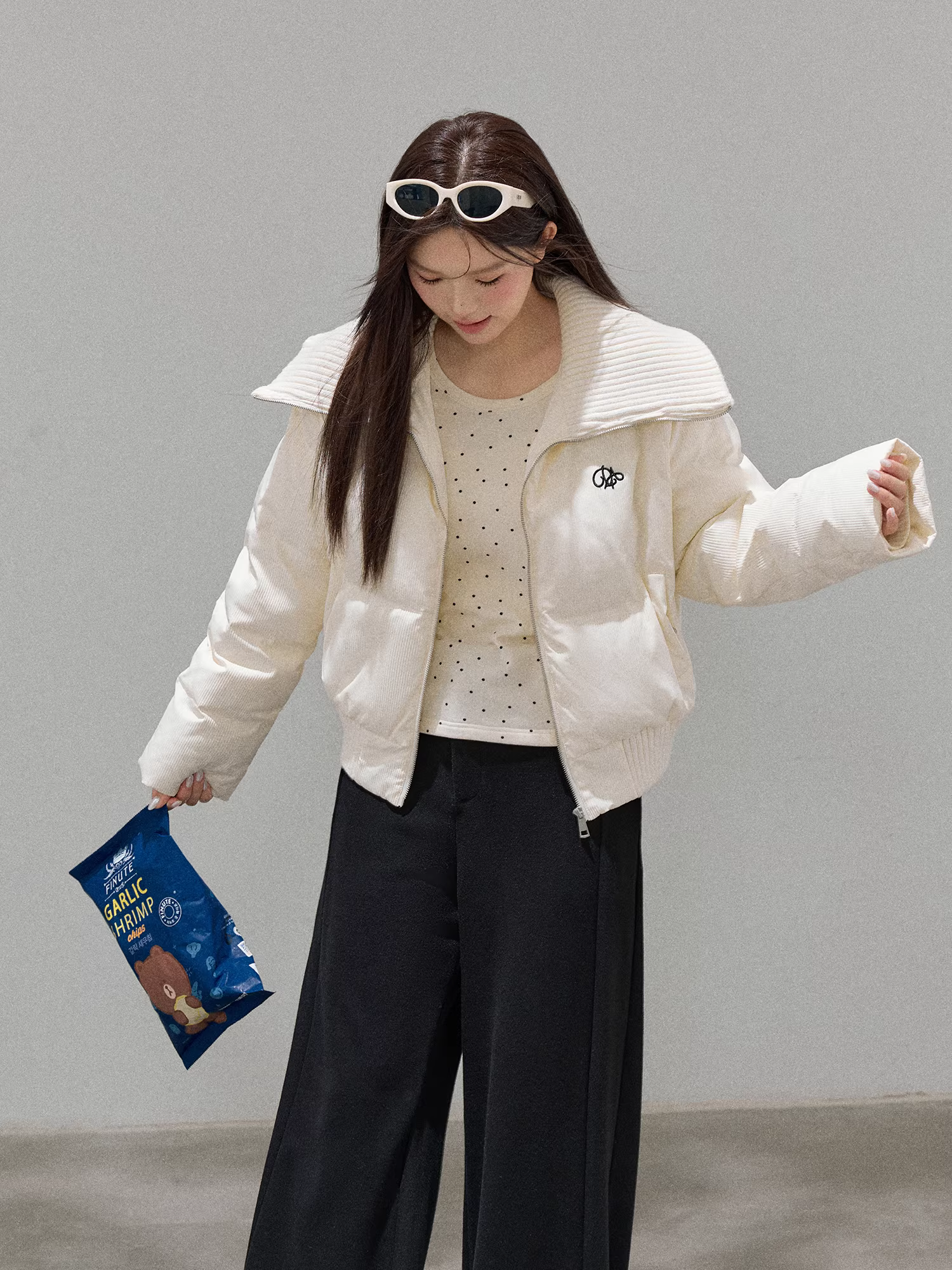 Quần âu len đen dáng thẳng, cạp cao, kiểu dáng mới mùa đông, tôn dáng, dành cho phụ nữ cỡ lớn.