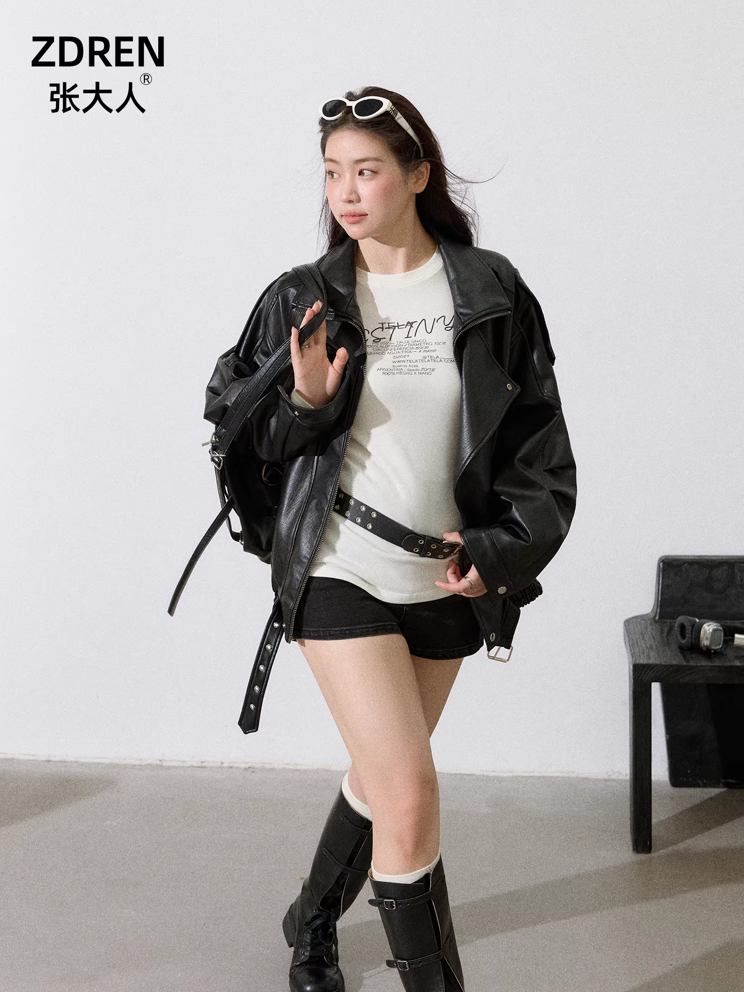 Quần áo nữ cỡ lớn dành cho người lớn, trang phục giảm béo cho các cô gái mũm mĩm, áo khoác da phong cách cá tính và quyến rũ, quần short denim đen