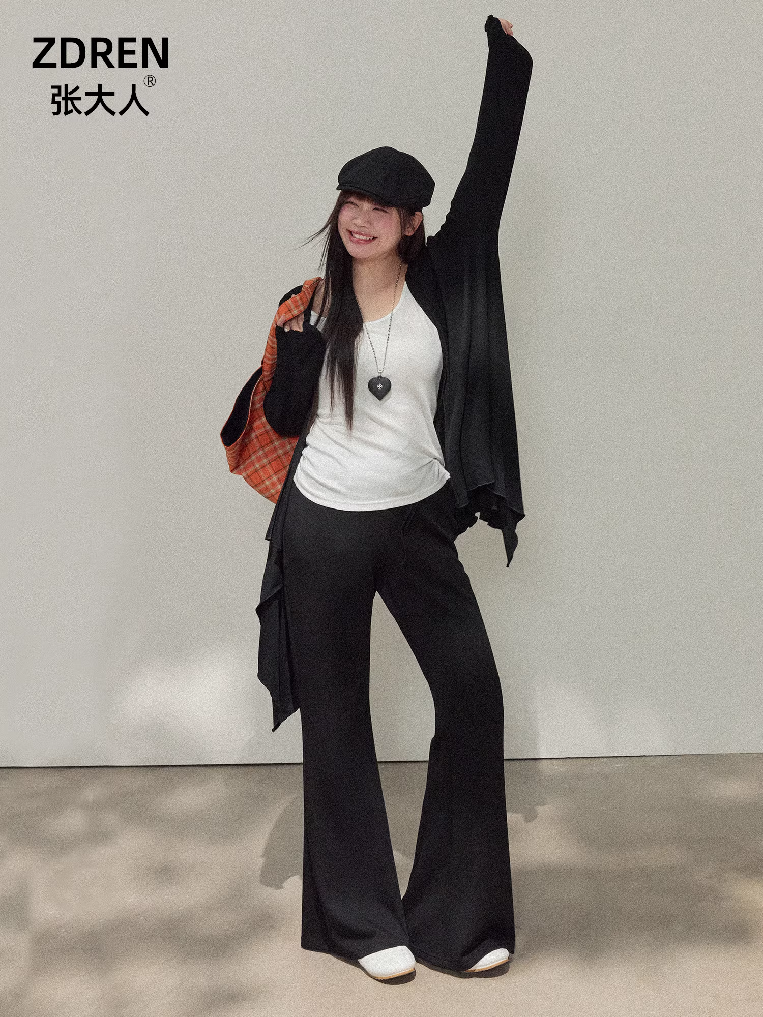 Zhang Daren 2025 Quần áo nữ cỡ lớn mùa thu dành cho các cô gái mũm mĩm, trang phục giảm béo, áo len kiểu dáng lười biếng, quần ống loe hợp thời trang
