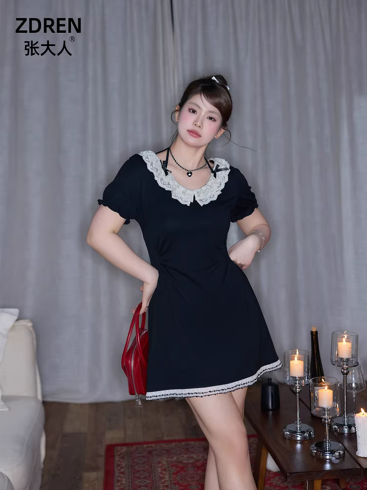 Quần áo nữ cỡ lớn dành cho các cô nàng hơi mũm mĩm, phong cách mùa hè, thiết kế ren thanh lịch, ôm eo, đầm đen tôn dáng.