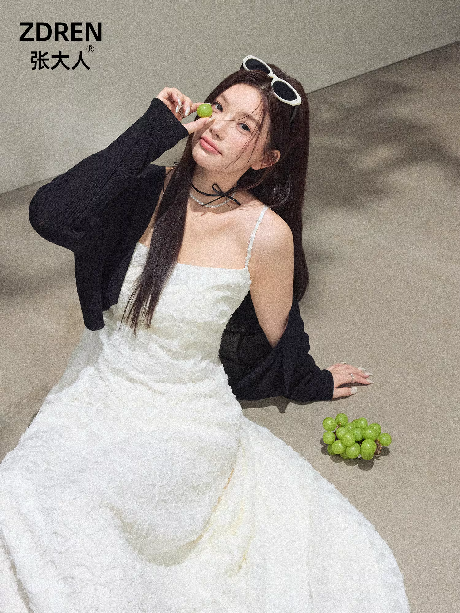 Quần áo nữ cỡ lớn phổ biến của Zhang Daren dành cho mùa thu, những chiếc váy tôn dáng dành cho phụ nữ hơi mũm mĩm, thích hợp cho những dịp trang trọng, váy trắng thanh lịch.