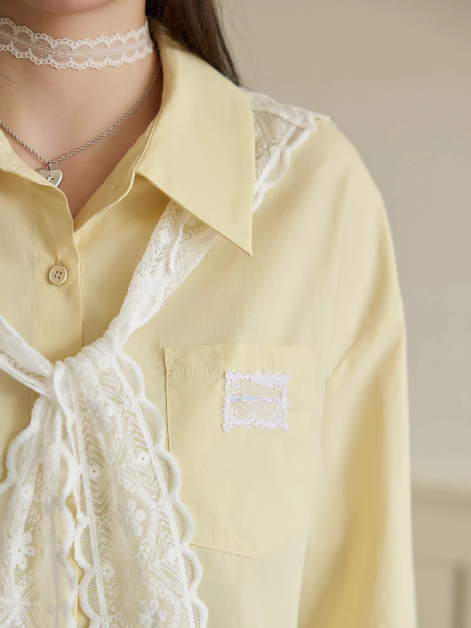 Áo sơ mi nữ Zhang Daren Thu 2025 kiểu mới, size lớn, thiết kế dành cho người mập, áo choàng ren, áo che bụng to