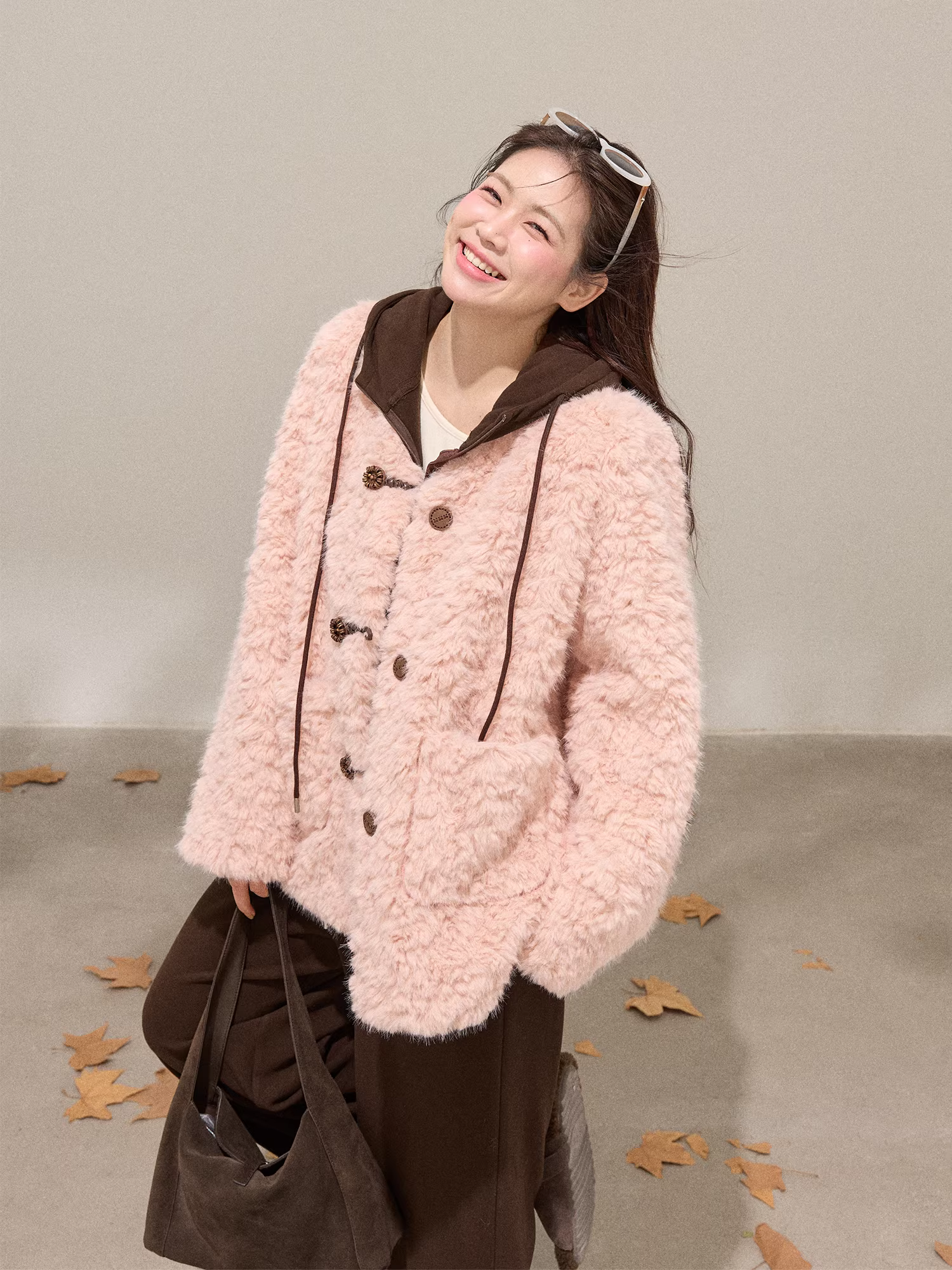 Quần áo nữ cỡ lớn dành cho người lớn, áo khoác len cừu màu hồng có túi đôi phong cách Hàn Quốc, kiểu dáng thời trang.