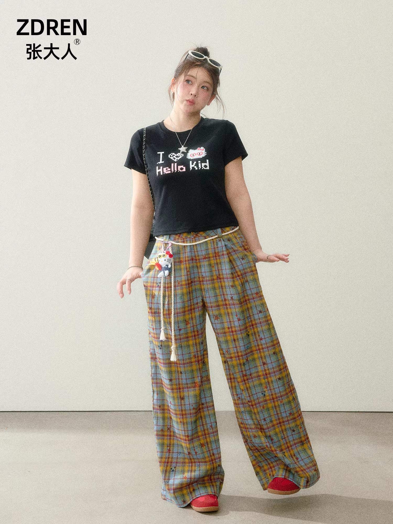 Quần áo nữ cỡ lớn dành cho các cô gái mũm mĩm, trang phục giảm béo, cô gái ngọt ngào năng động, áo thun ngắn tay giảm tuổi tác, quần ống rộng kẻ sọc