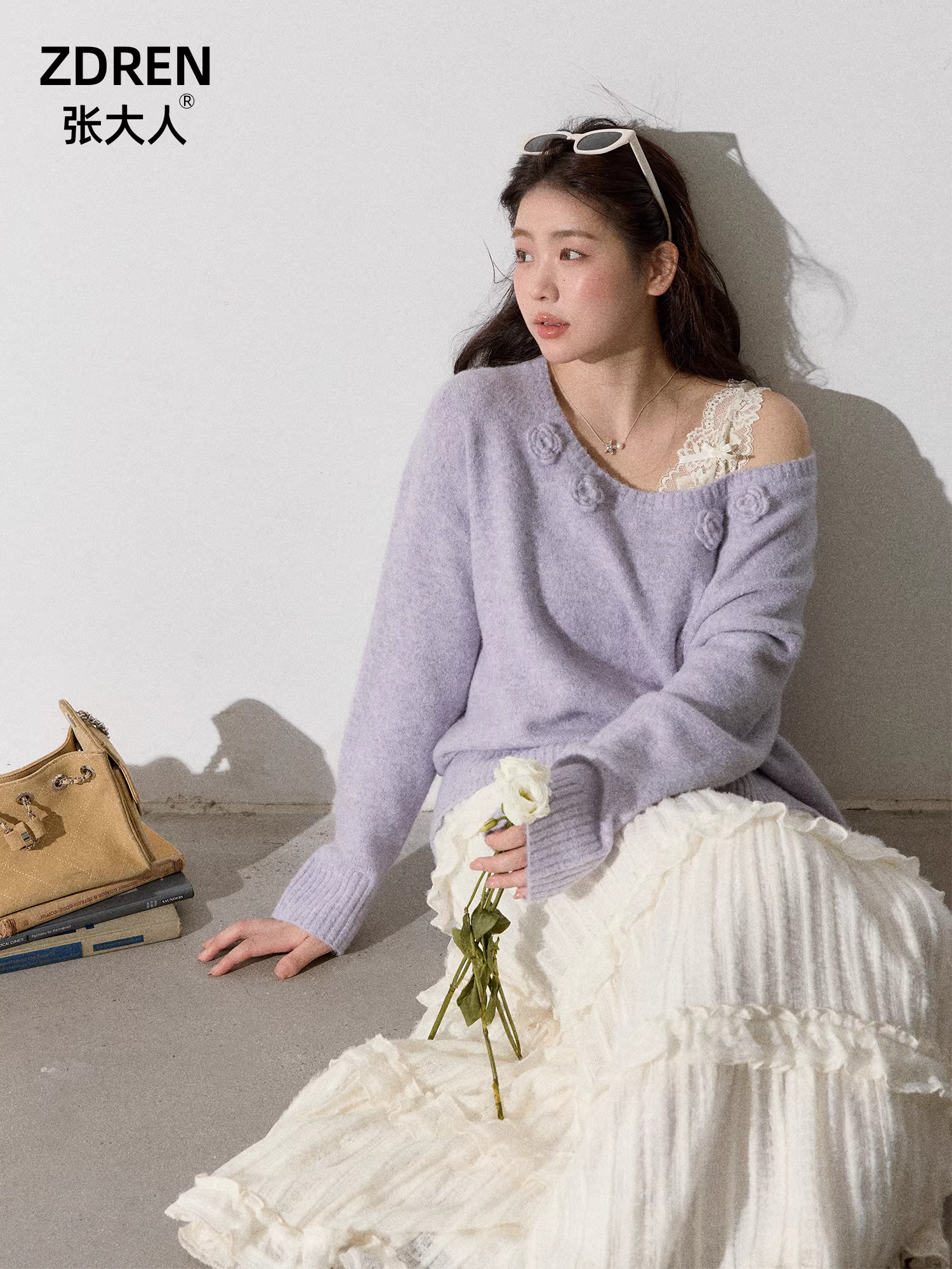 Zhang Daren Thu Đông 2025 - Bộ Quần Áo Nữ Cỡ Lớn Dành Cho Phụ Nữ Mũm mĩm, Thiết Kế Giúp Giảm Cân, Phong Cách Nhẹ Nhàng Và Thanh Lịch, Áo Len Và Váy Trắng.