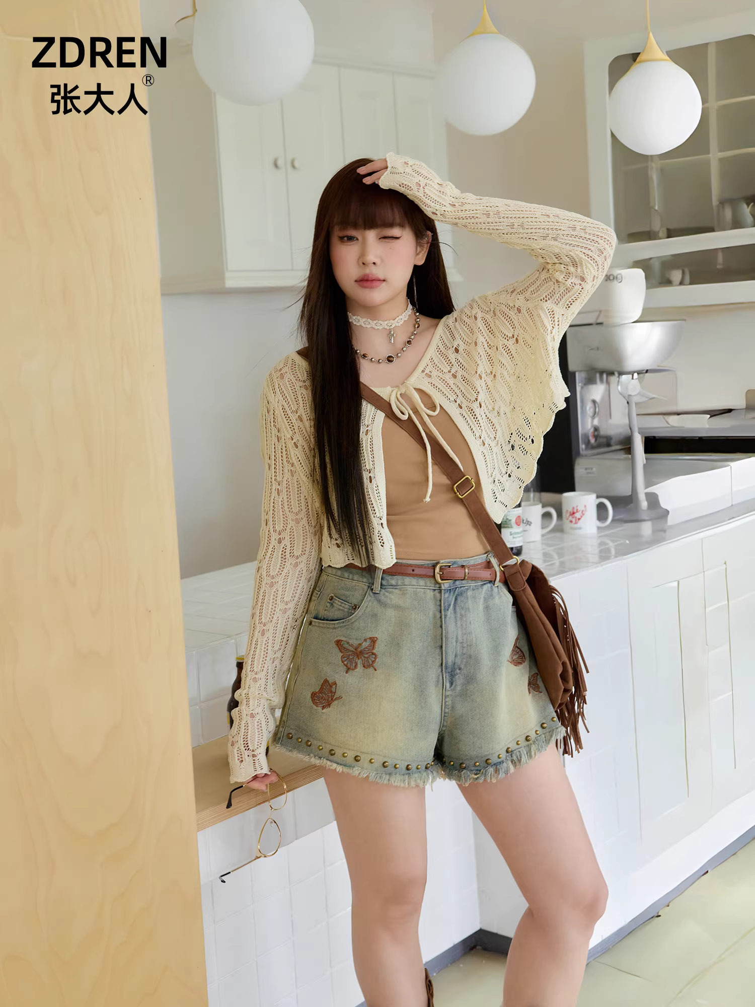 Quần áo cỡ lớn dành cho phụ nữ trưởng thành, bộ đồ giảm béo cho các cô gái mũm mĩm, áo len cổ điển thời trang độc đáo, quần short kiểu denim phương Tây.