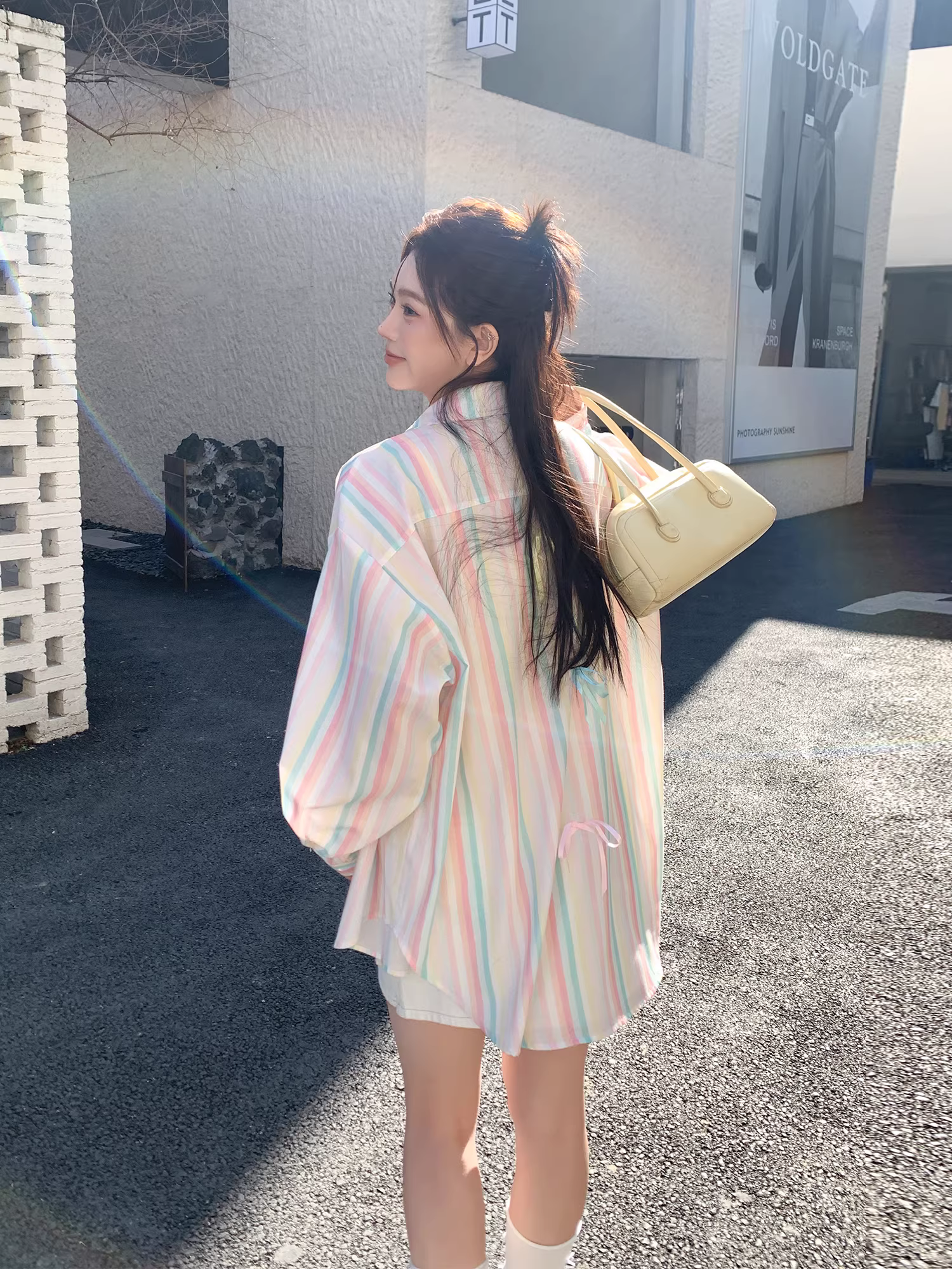 Bộ quần áo thu đông cỡ lớn dành cho nữ của Zhang Daren, dành cho các cô gái mũm mĩm, gồm áo kiểu dáng ôm dáng và chân váy denim cạp cao.