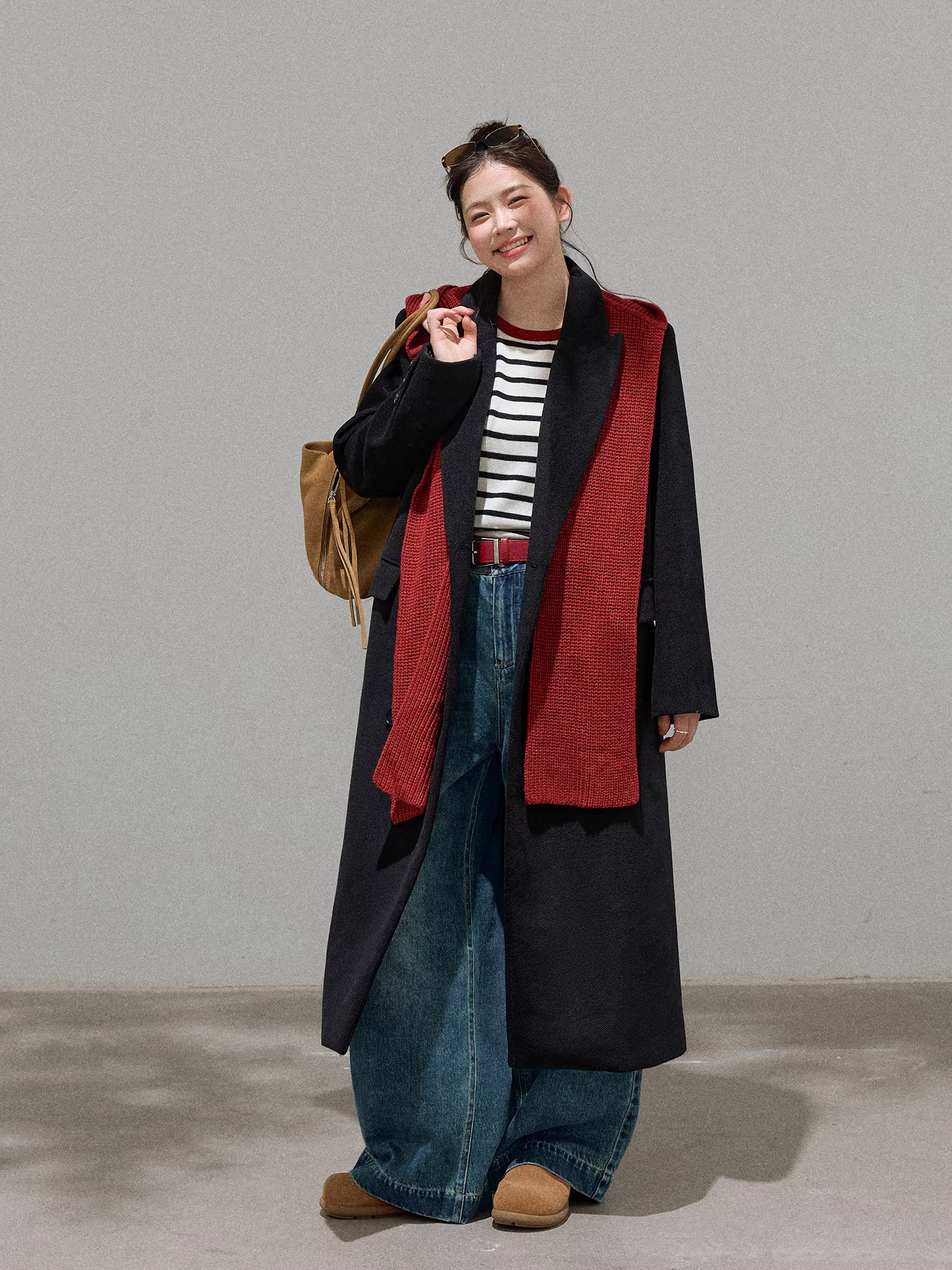 Quần áo nữ cỡ lớn dành cho các cô gái mũm mĩm, trang phục tôn dáng cho mùa thu đông, quần jean ống rộng cạp cao kiểu vintage đã qua xử lý.