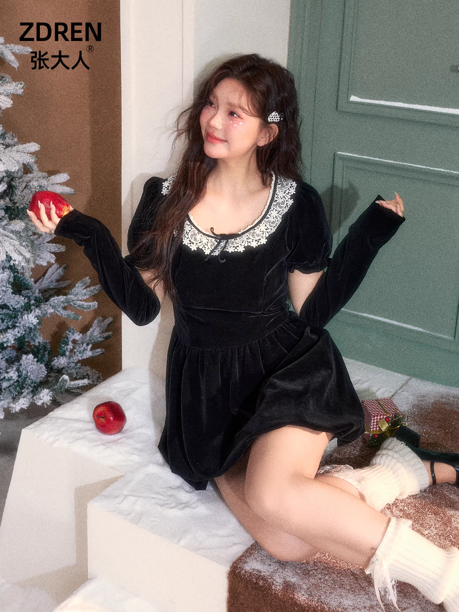 Quần áo nữ cỡ lớn mới của Zhang Daren dành cho những cô nàng mũm mĩm, váy nhung tay ren giảm béo mùa đông phong cách Pháp.