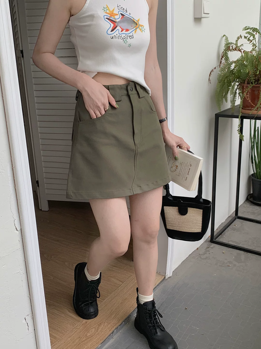 Váy denim xanh cỡ lớn dành cho nữ, thiết kế mùa hè, váy ngắn ôm hông, phong cách công sở, váy chữ A cạp cao, tôn dáng.