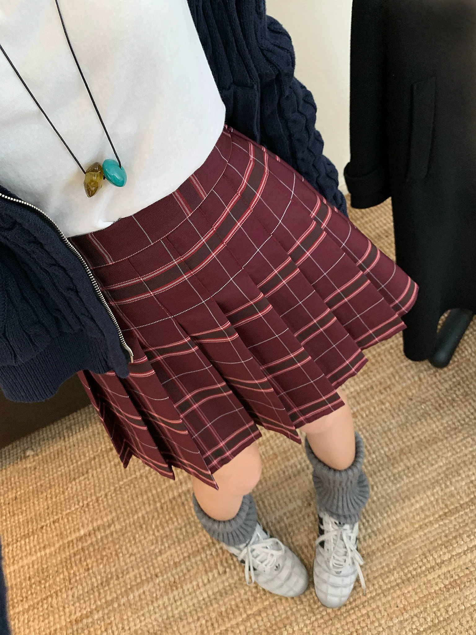 Váy xếp ly kẻ sọc đỏ phong cách đại học dành cho nữ, mùa thu đông, váy kẻ sọc đa năng cỡ lớn JK, váy chữ A lưng cao, váy ngắn thon gọn