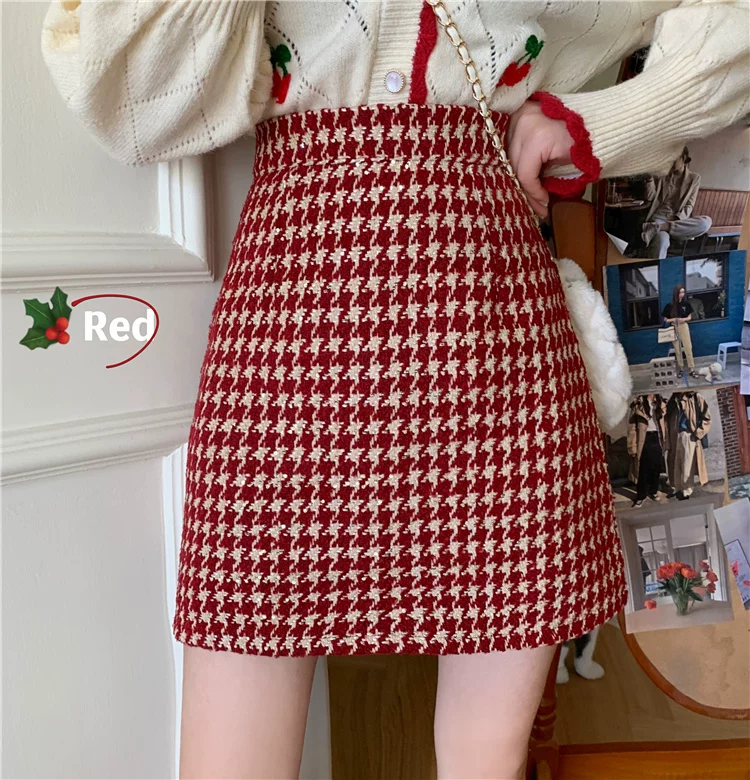 Váy ngắn màu đỏ dành cho nữ, váy bút chì cạp cao giảm béo mới mùa thu đông, váy chữ A ôm hông, váy kẻ sọc len cỡ lớn.