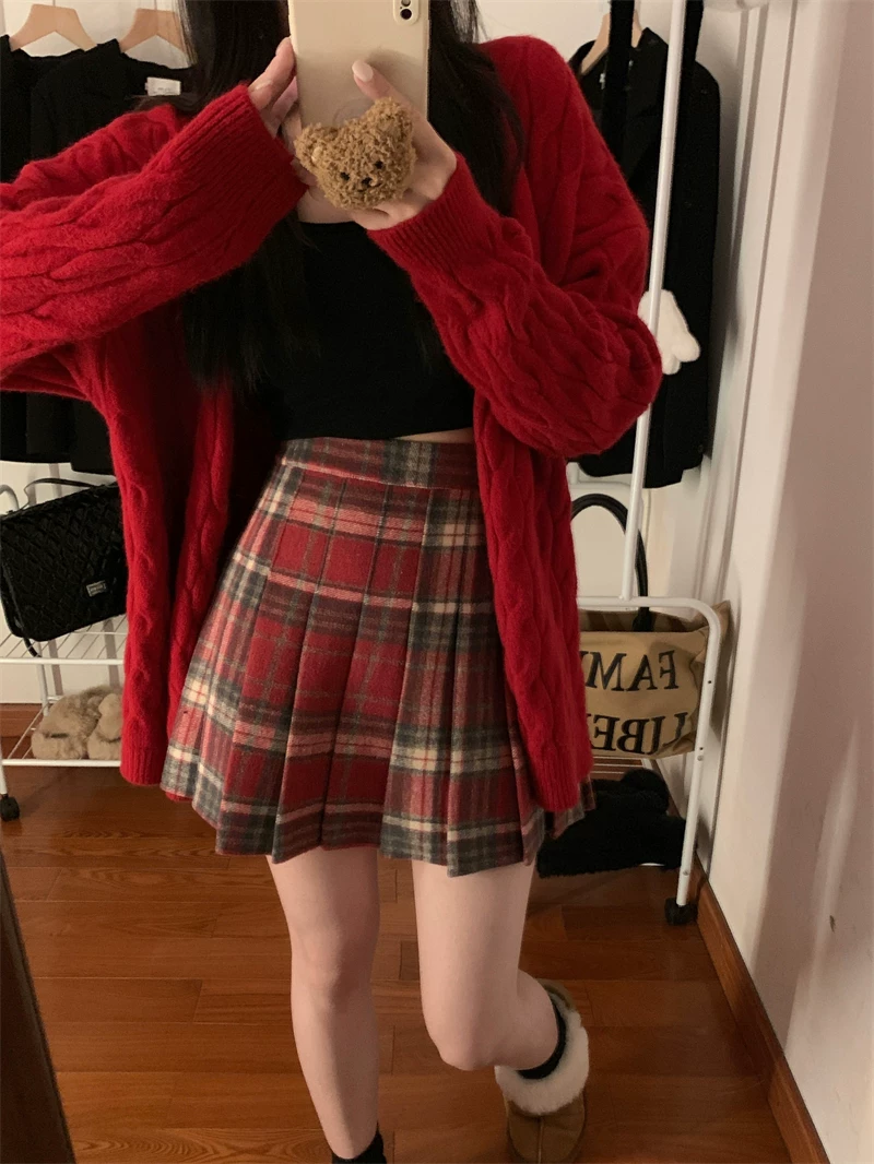 Váy ngắn len kẻ sọc đỏ phong cách preppy cỡ lớn dành cho nữ, váy chữ A cạp cao giảm béo mùa thu đông, váy xếp ly JK.