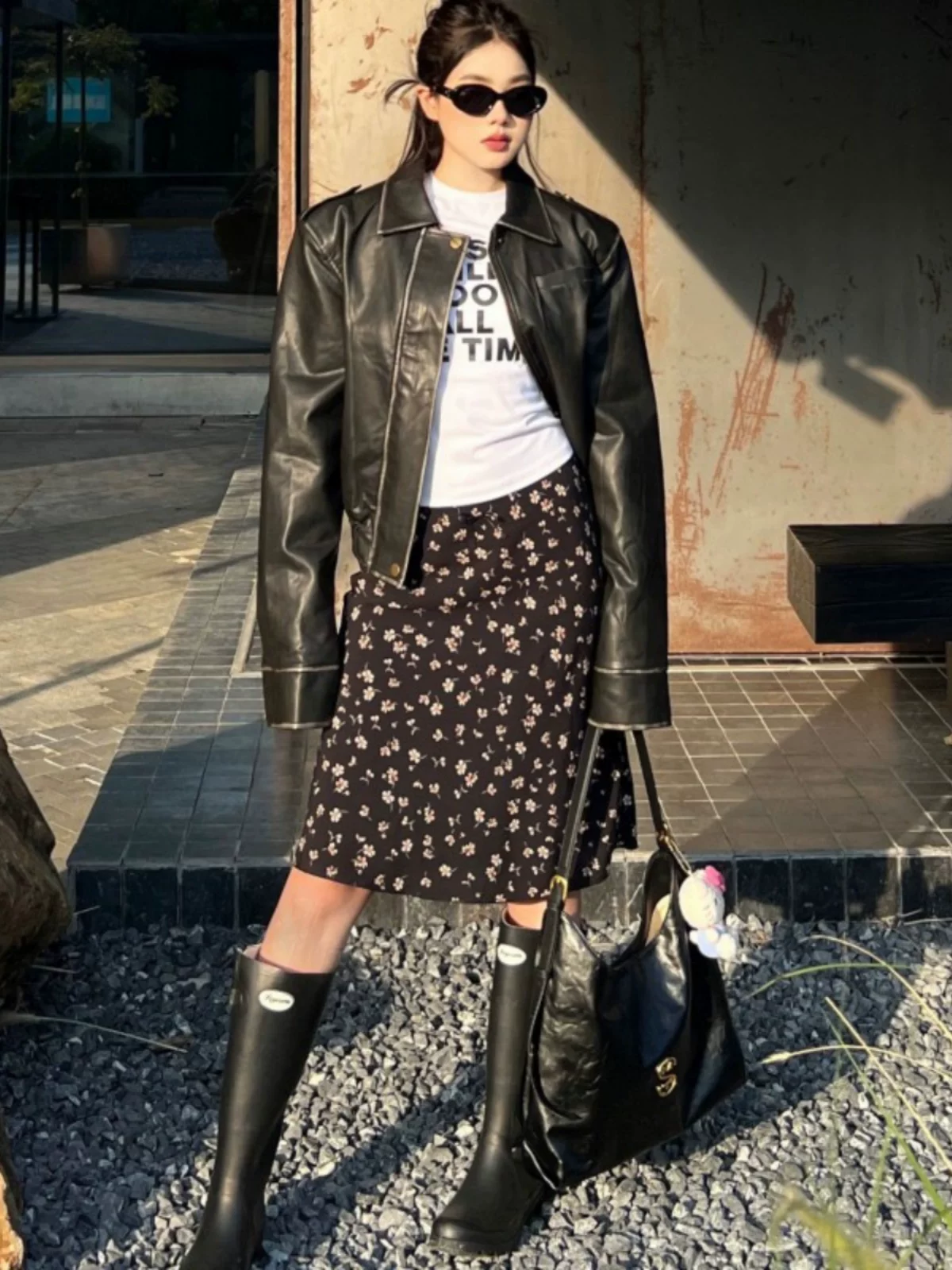 Váy ôm hông có dây thun thắt lưng kiểu dáng hoa thanh lịch kiểu Hàn Quốc dành cho nữ, đa năng cho mùa xuân và mùa hè, váy ngắn chữ A che hông và thon gọn.