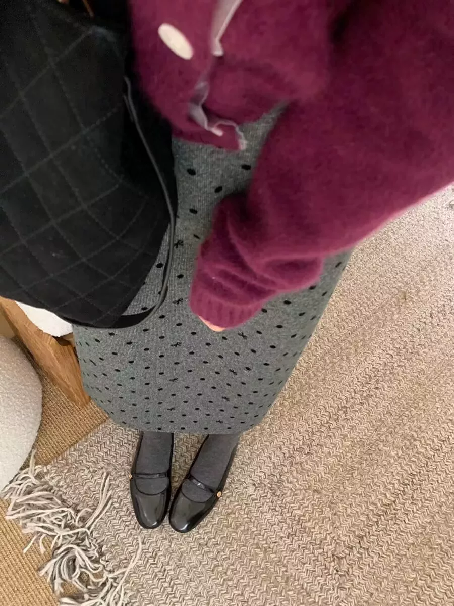 Váy len chấm bi màu xám cỡ lớn dành cho nữ mùa thu đông, lưng cao, tạo vẻ thon gọn, váy thẳng xẻ lưng, váy chữ A dài vừa phải